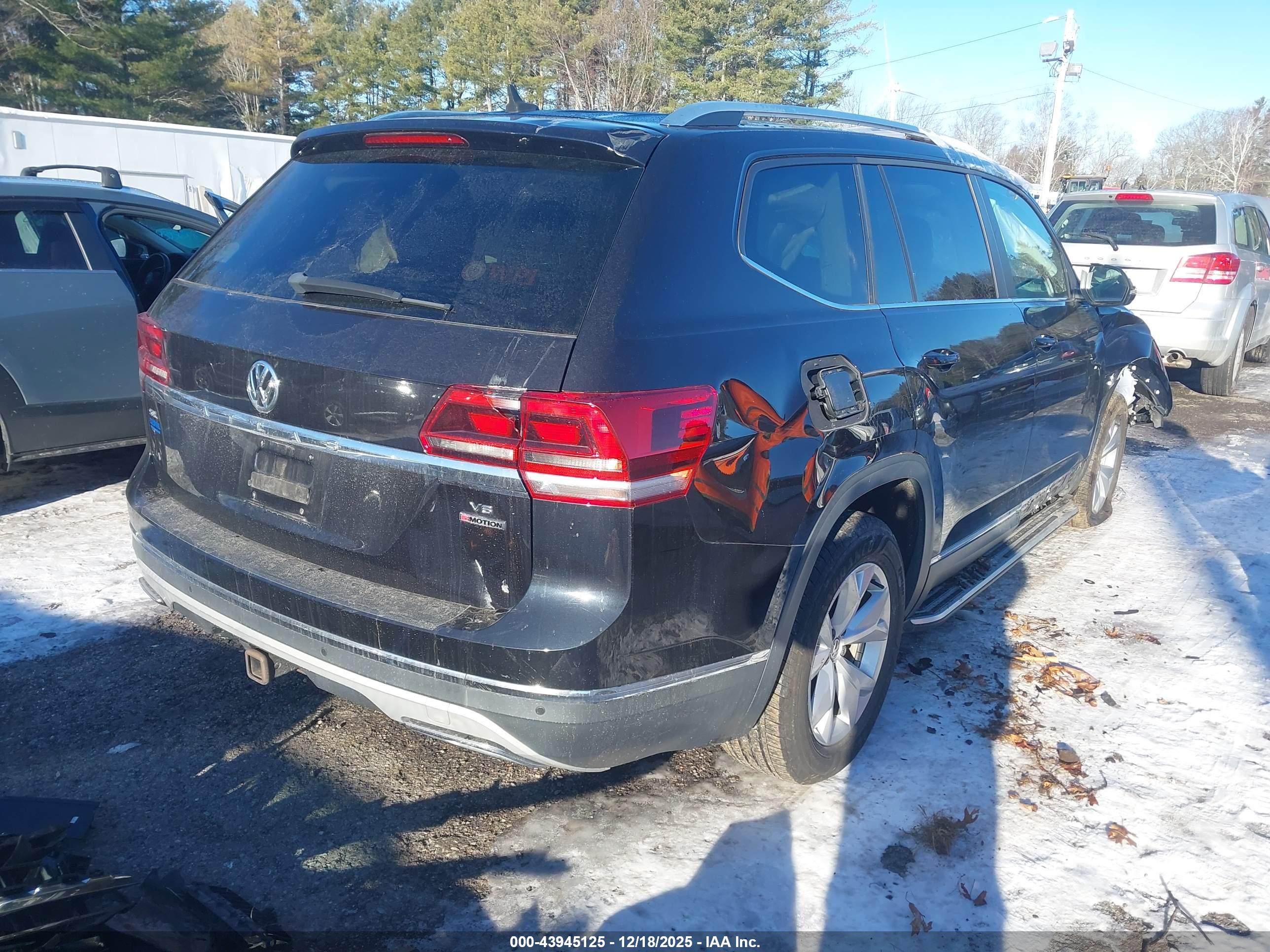 VOLKSWAGEN ATLAS image 4
