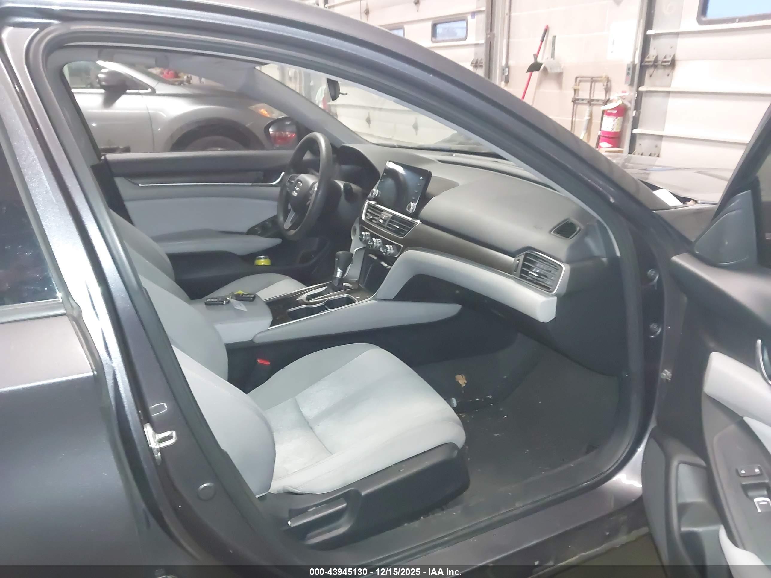 HONDA ACCORD image 5