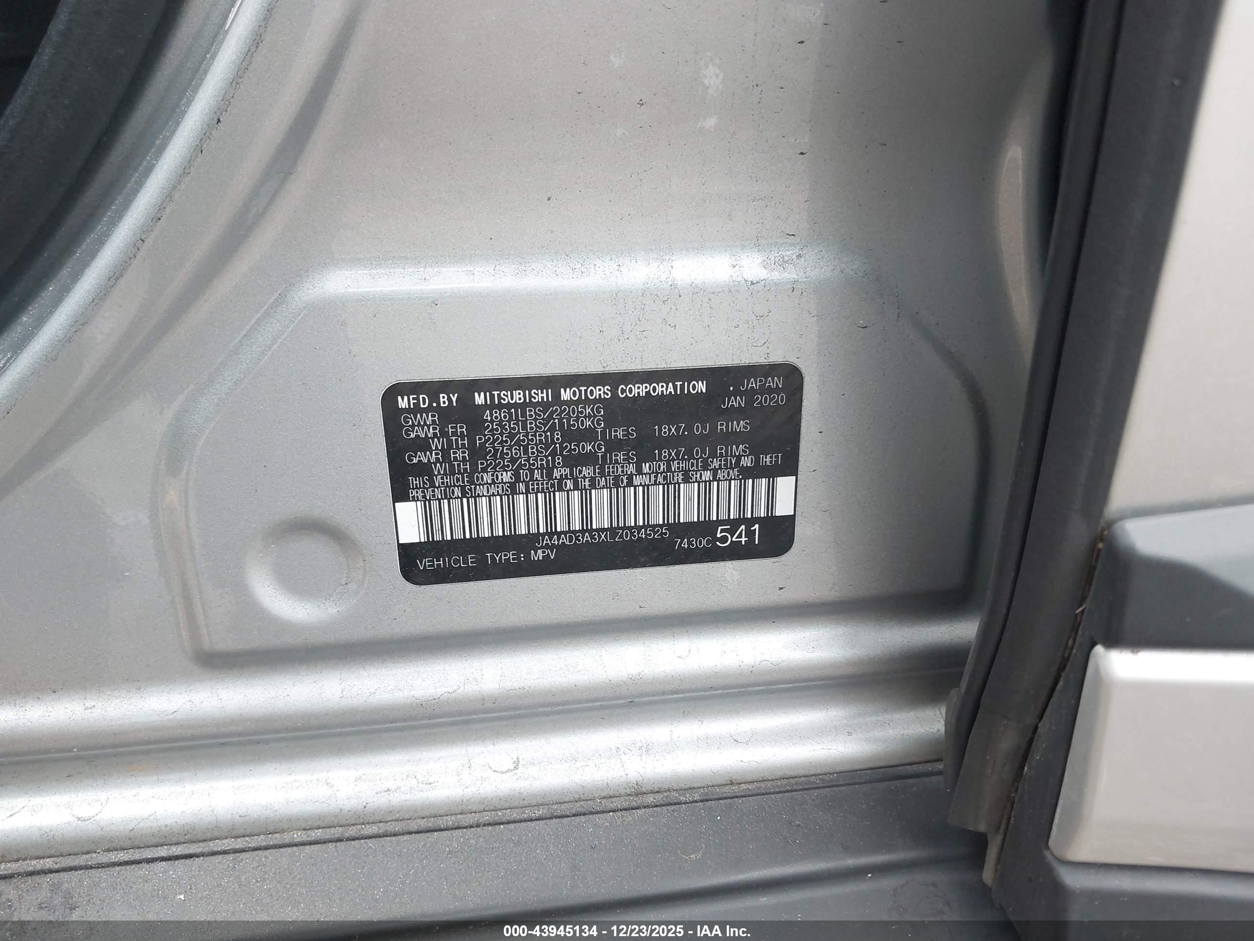 MITSUBISHI OUTLANDER image 9