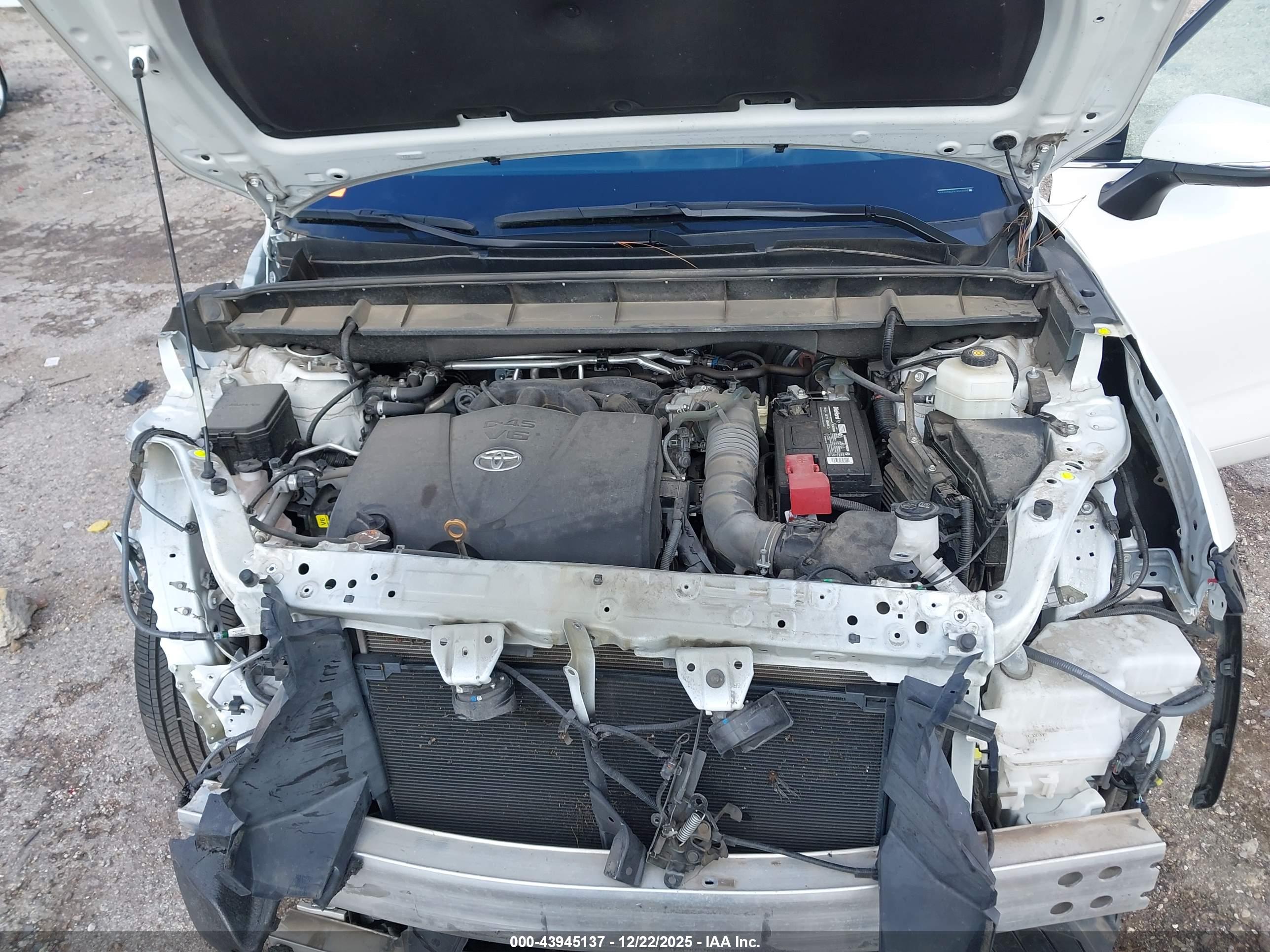 TOYOTA HIGHLANDER image 10