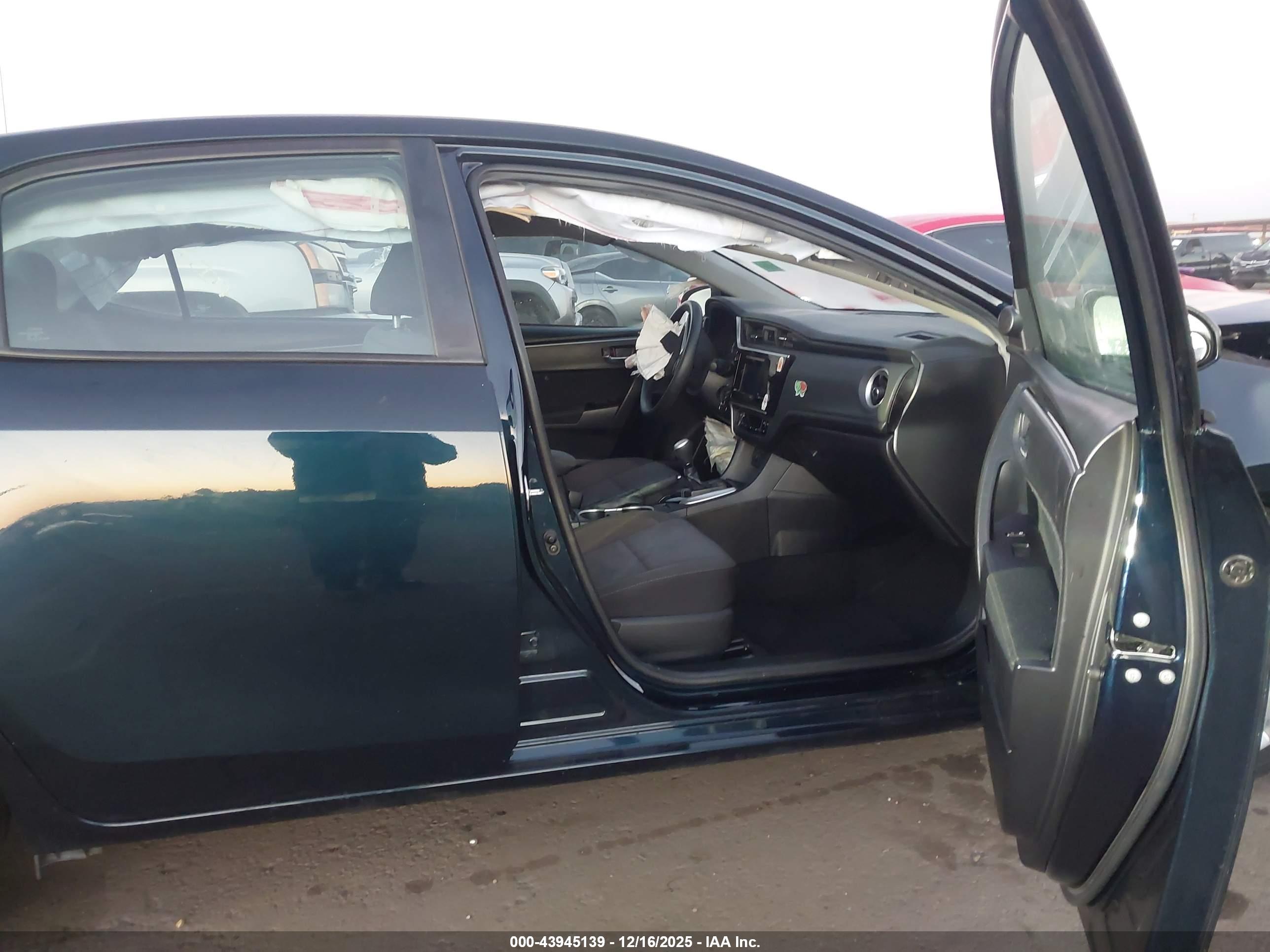TOYOTA COROLLA image 5