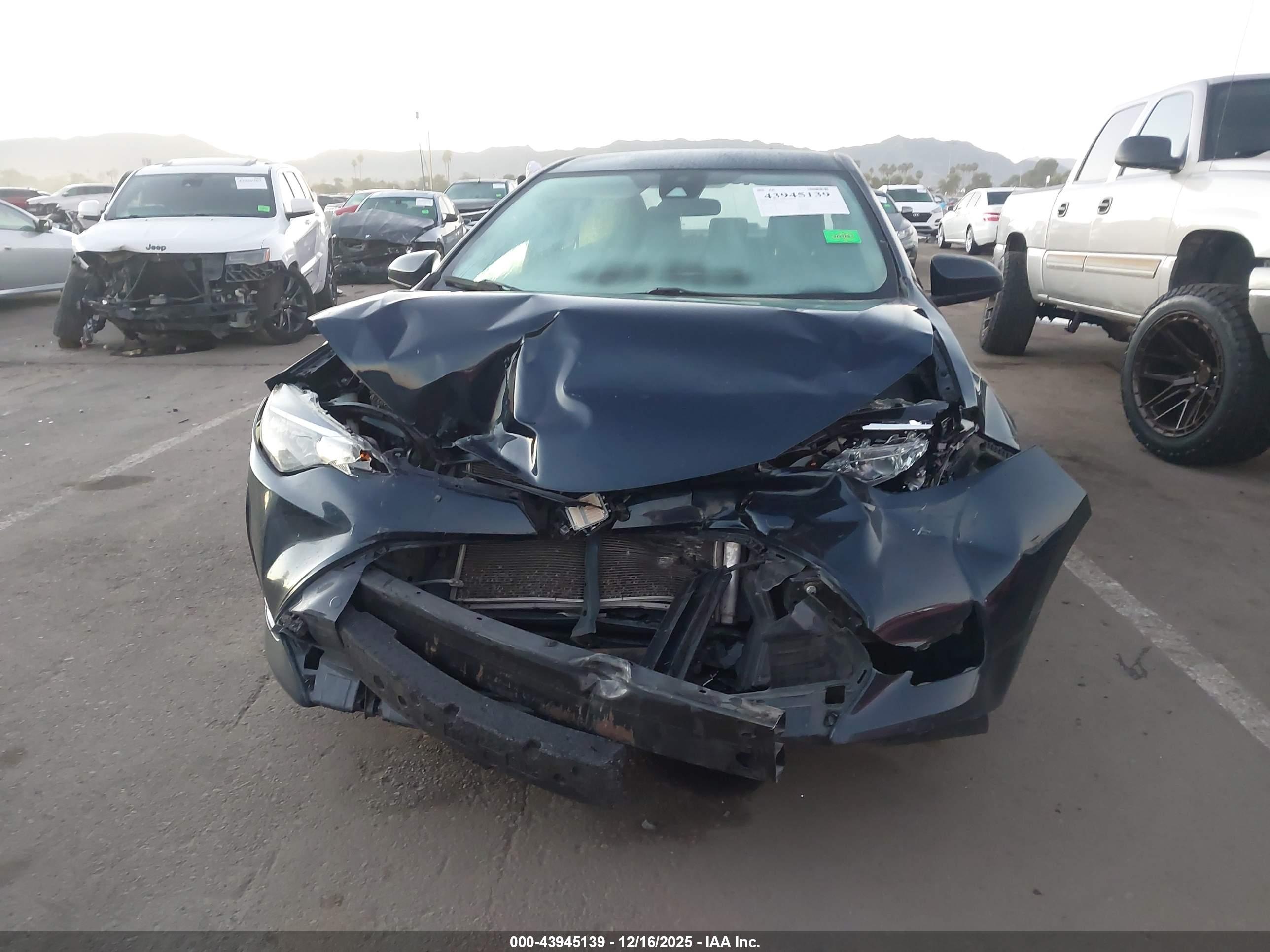 TOYOTA COROLLA image 6