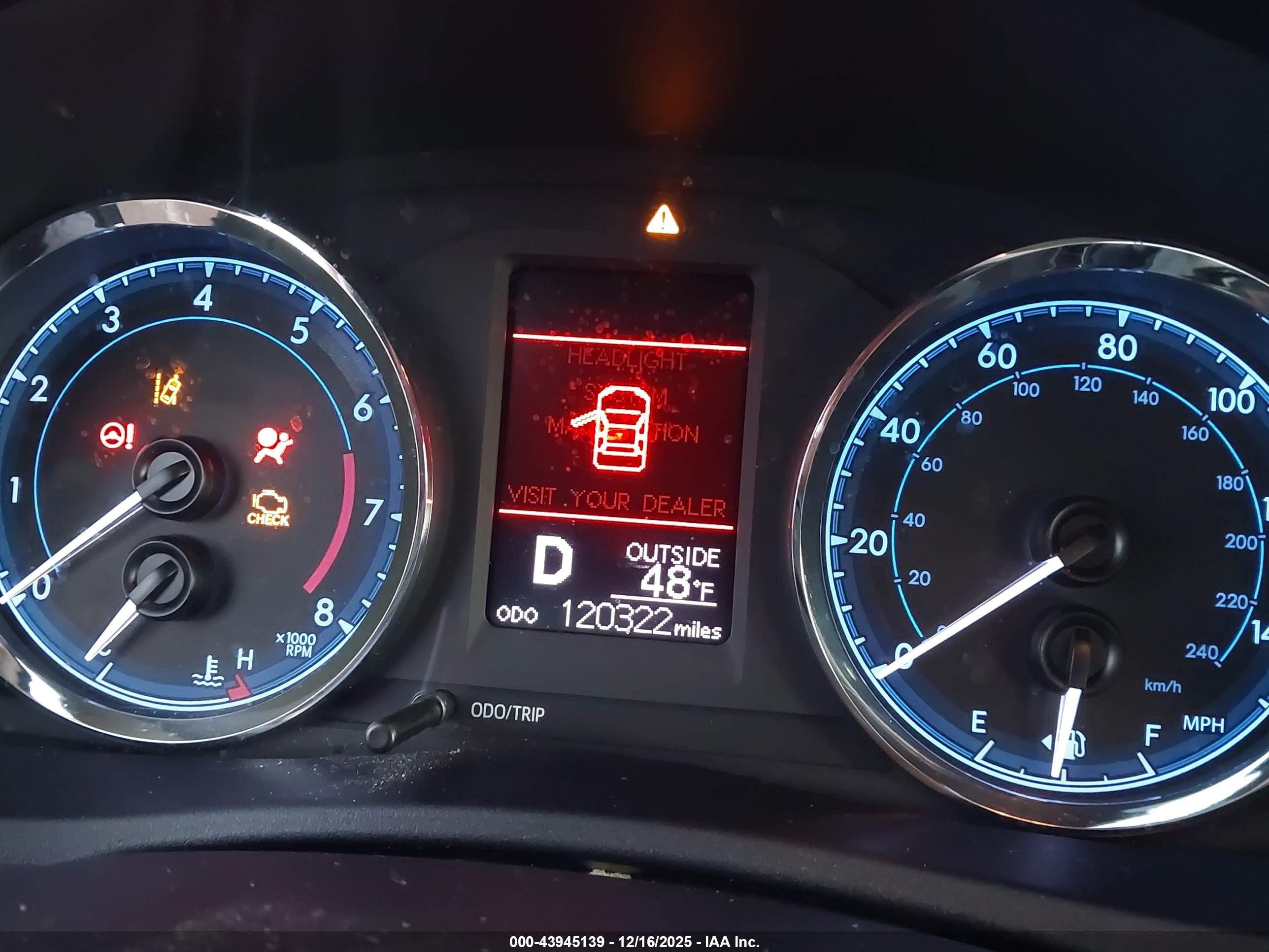 TOYOTA COROLLA image 7
