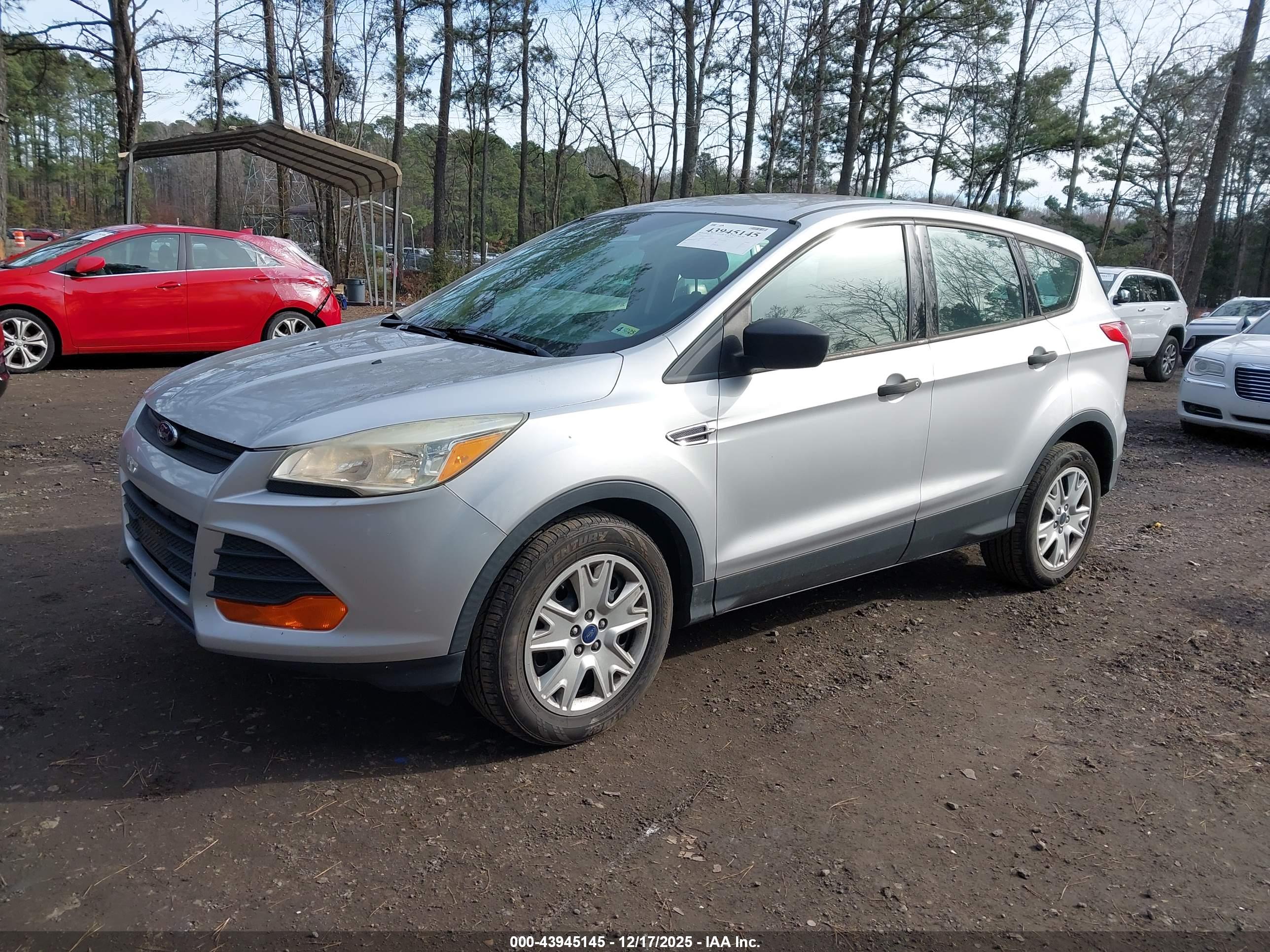 FORD ESCAPE image 2