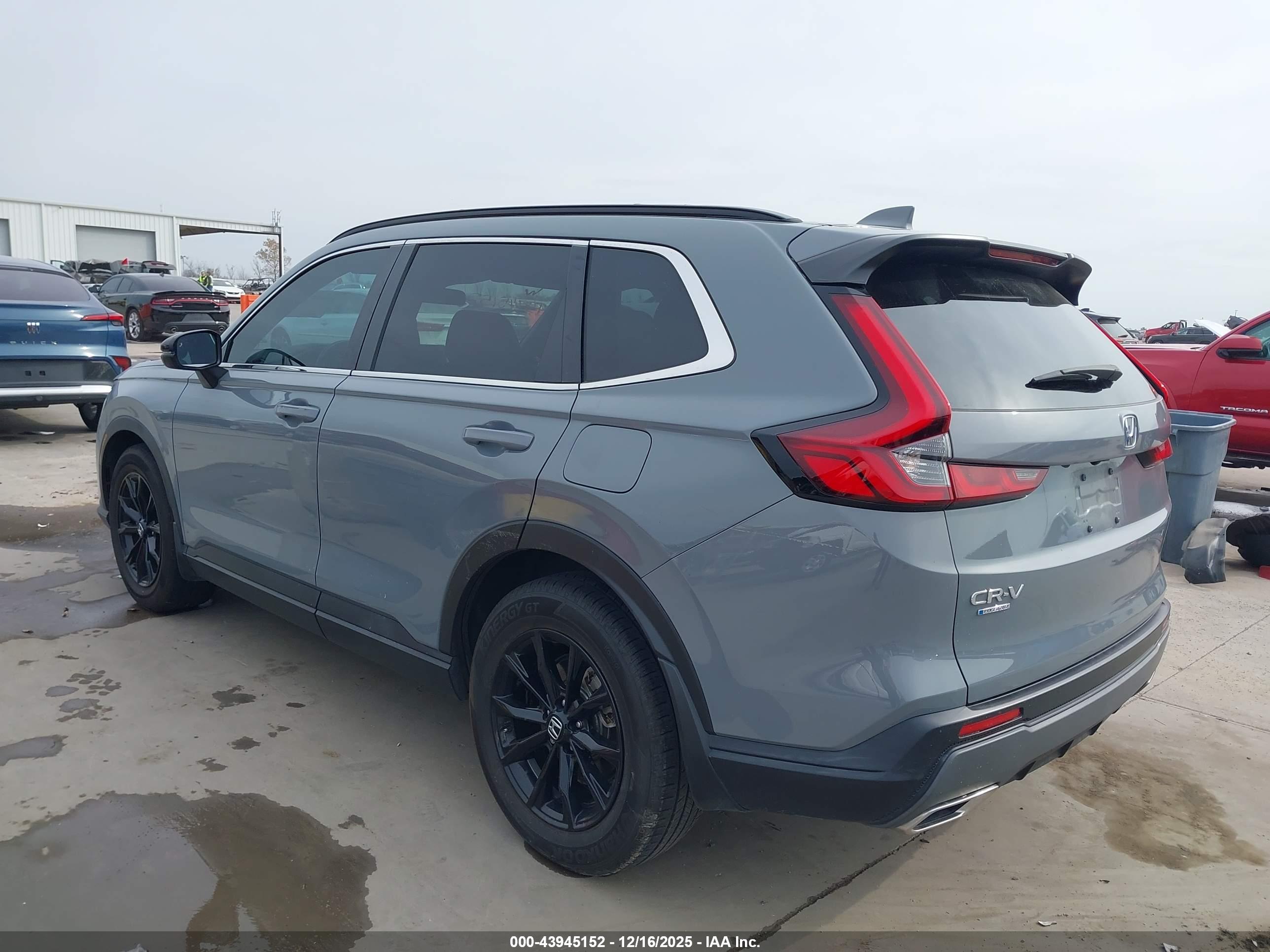 HONDA CR-V image 3