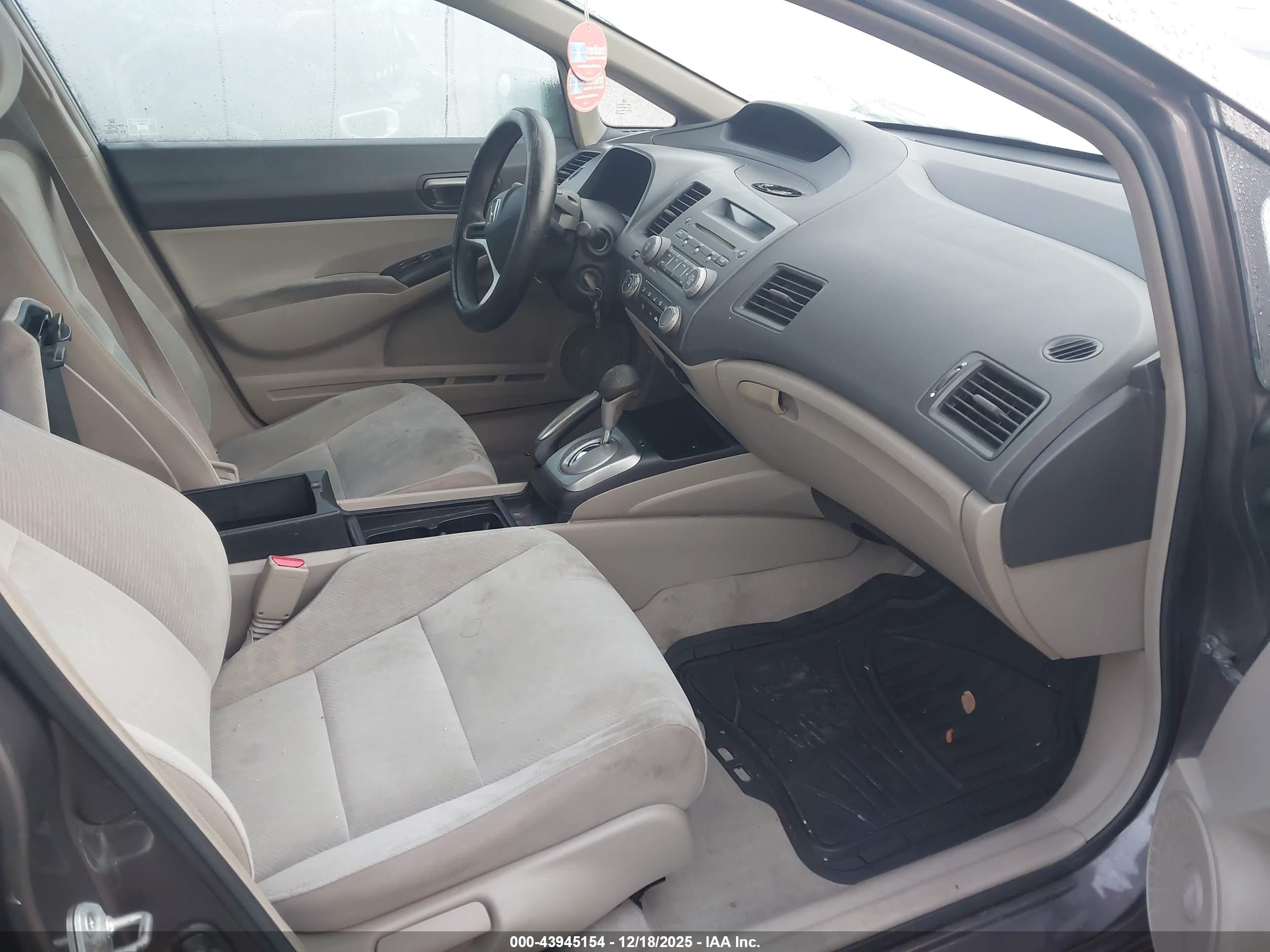 HONDA CIVIC image 5