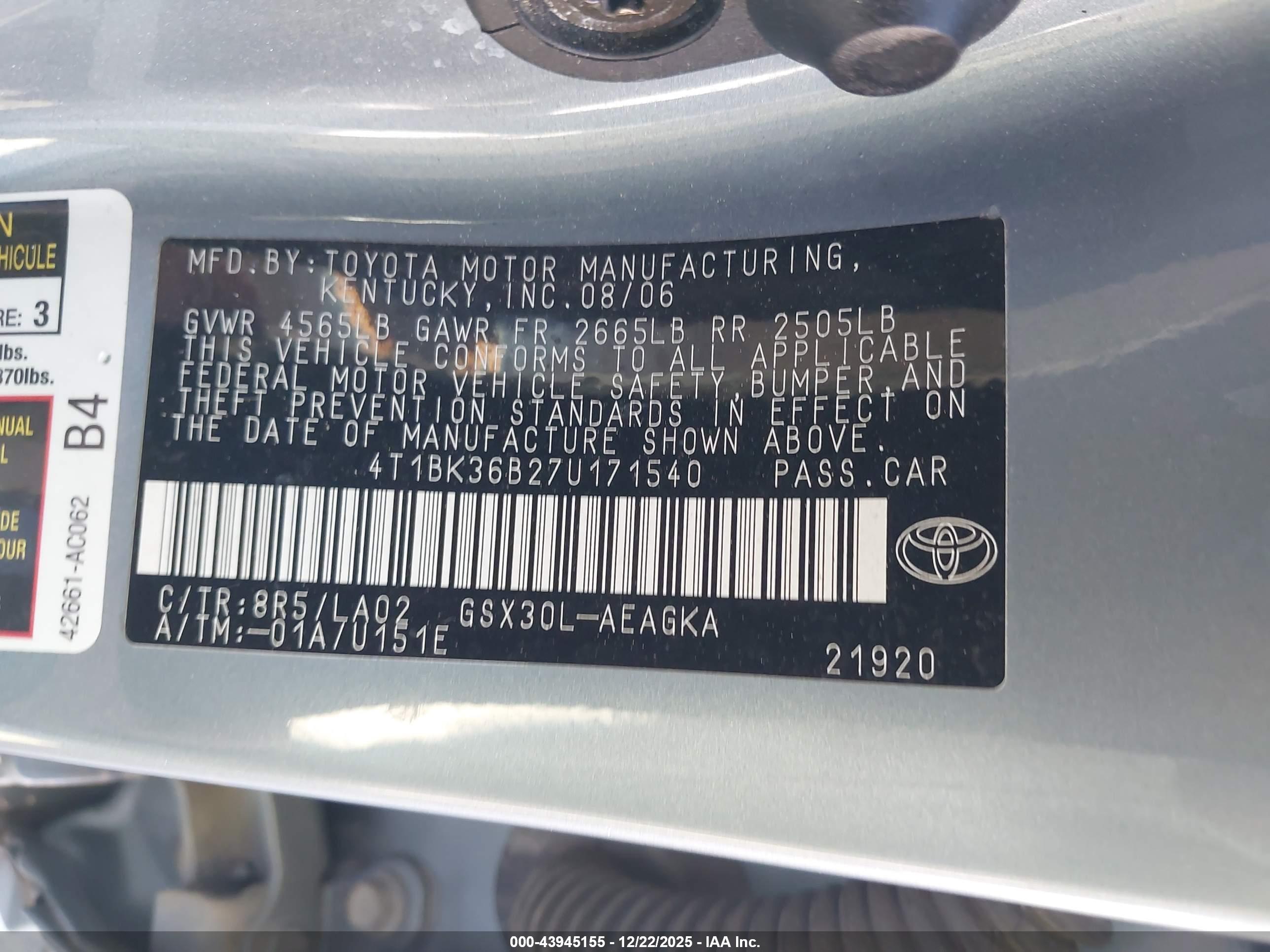 TOYOTA AVALON image 9