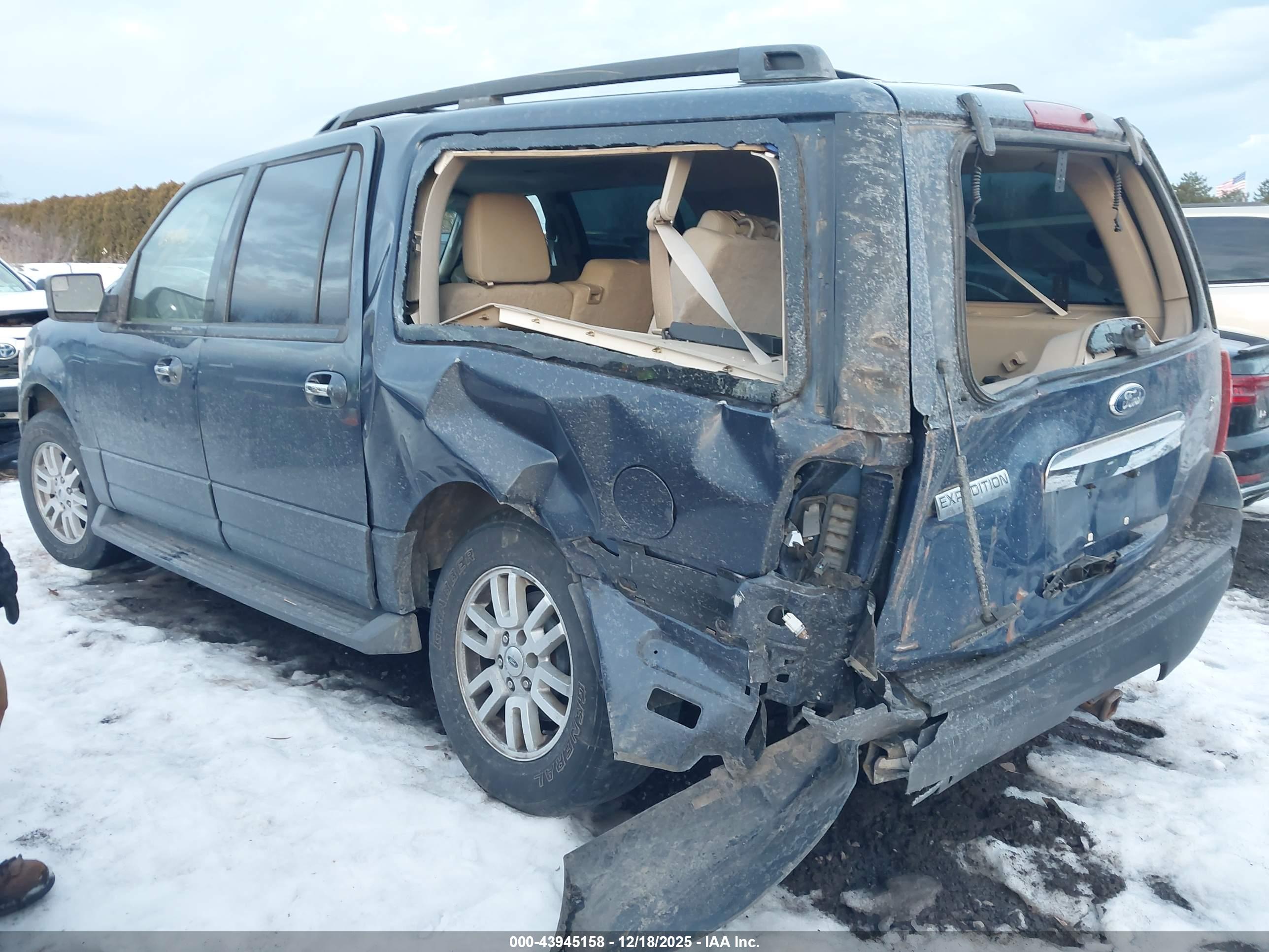 FORD EXPEDITION image 3