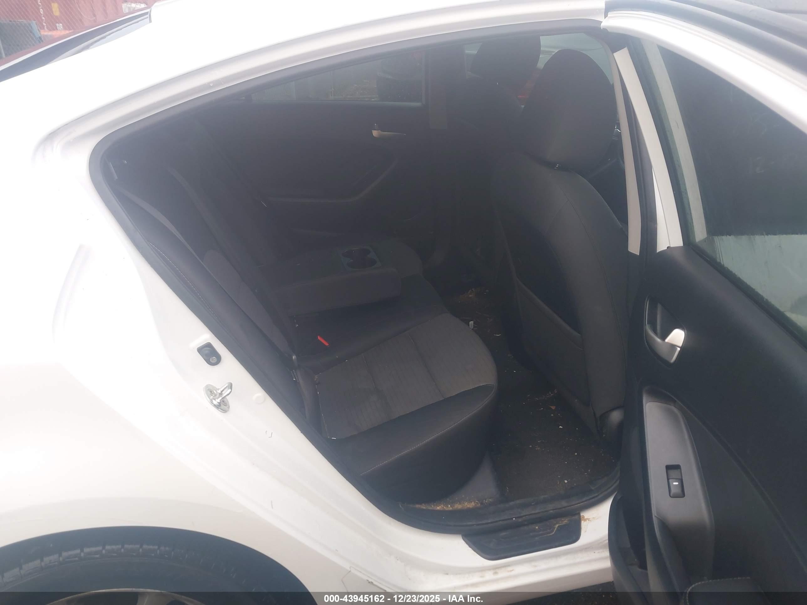 KIA FORTE image 8