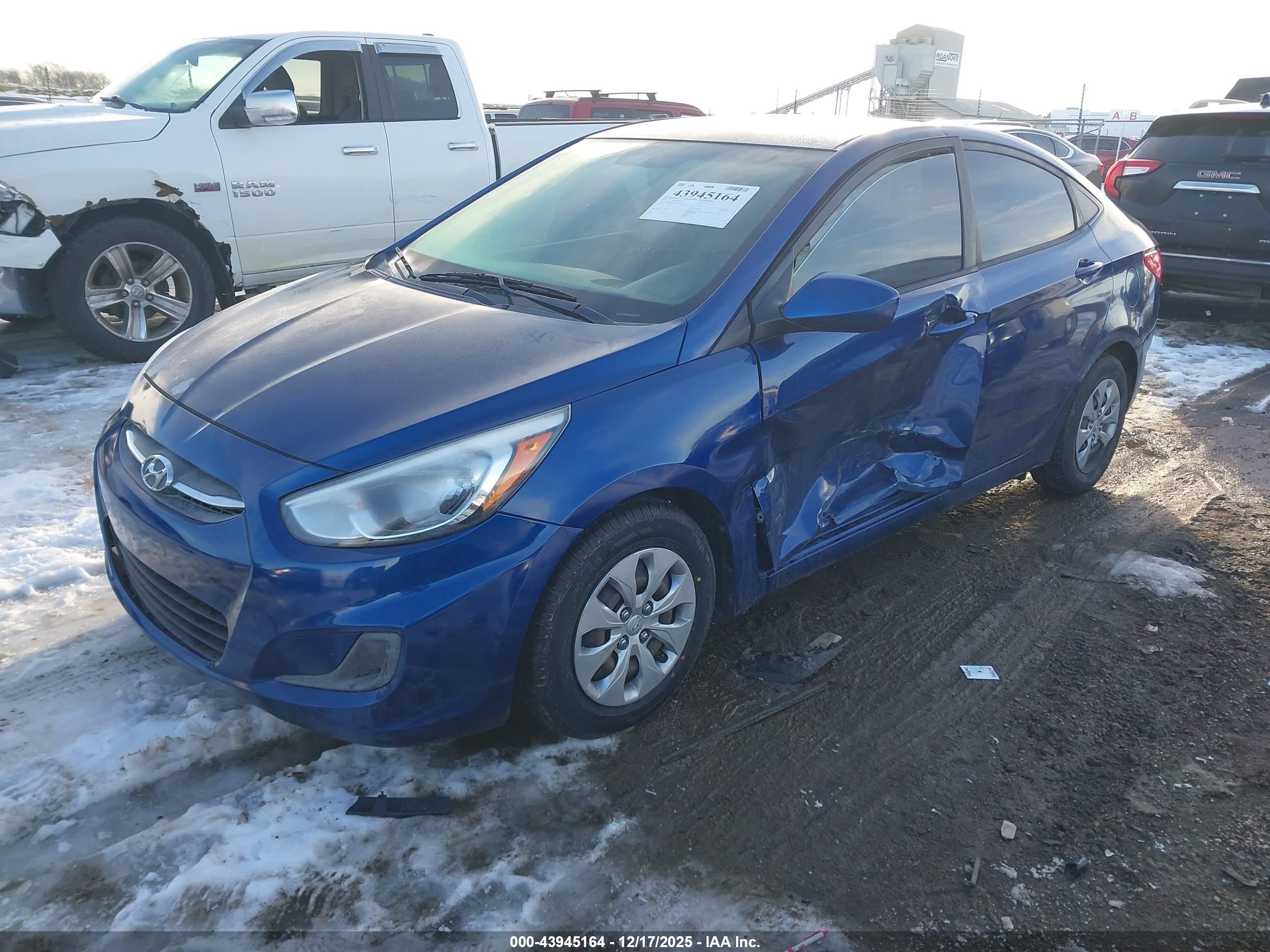 HYUNDAI ACCENT image 2
