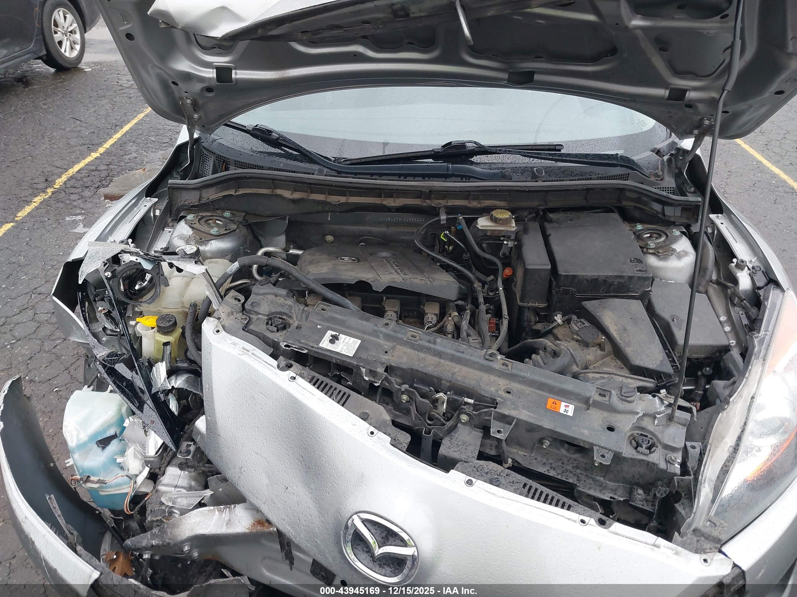 MAZDA MAZDA3 image 10