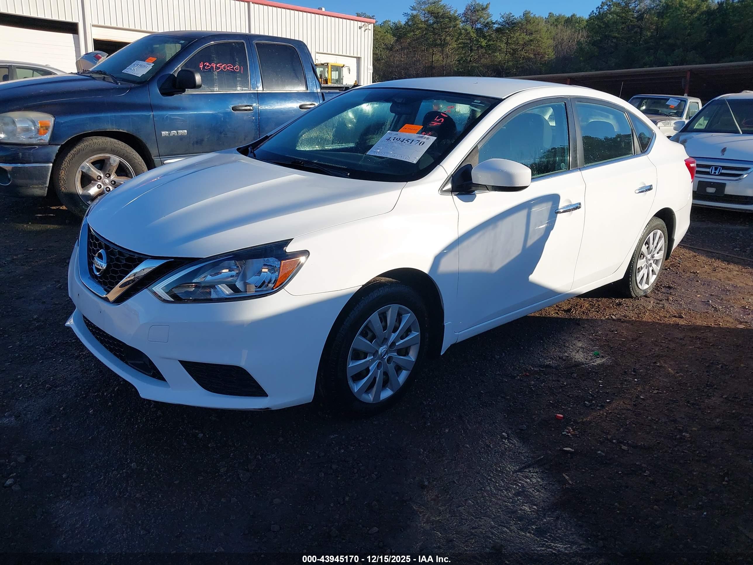 NISSAN SENTRA image 2
