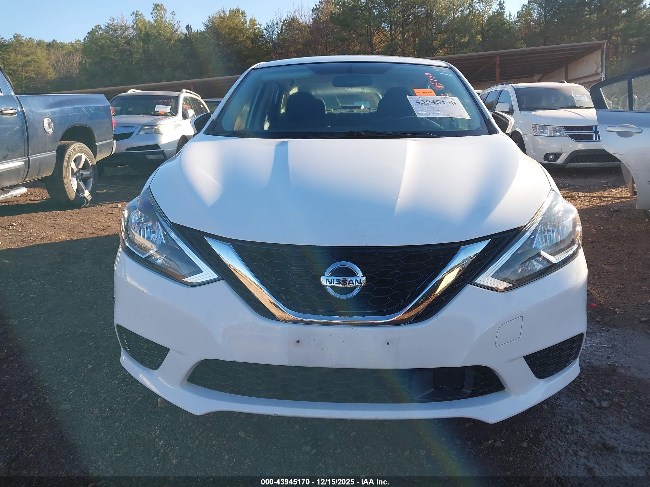 NISSAN SENTRA image 6