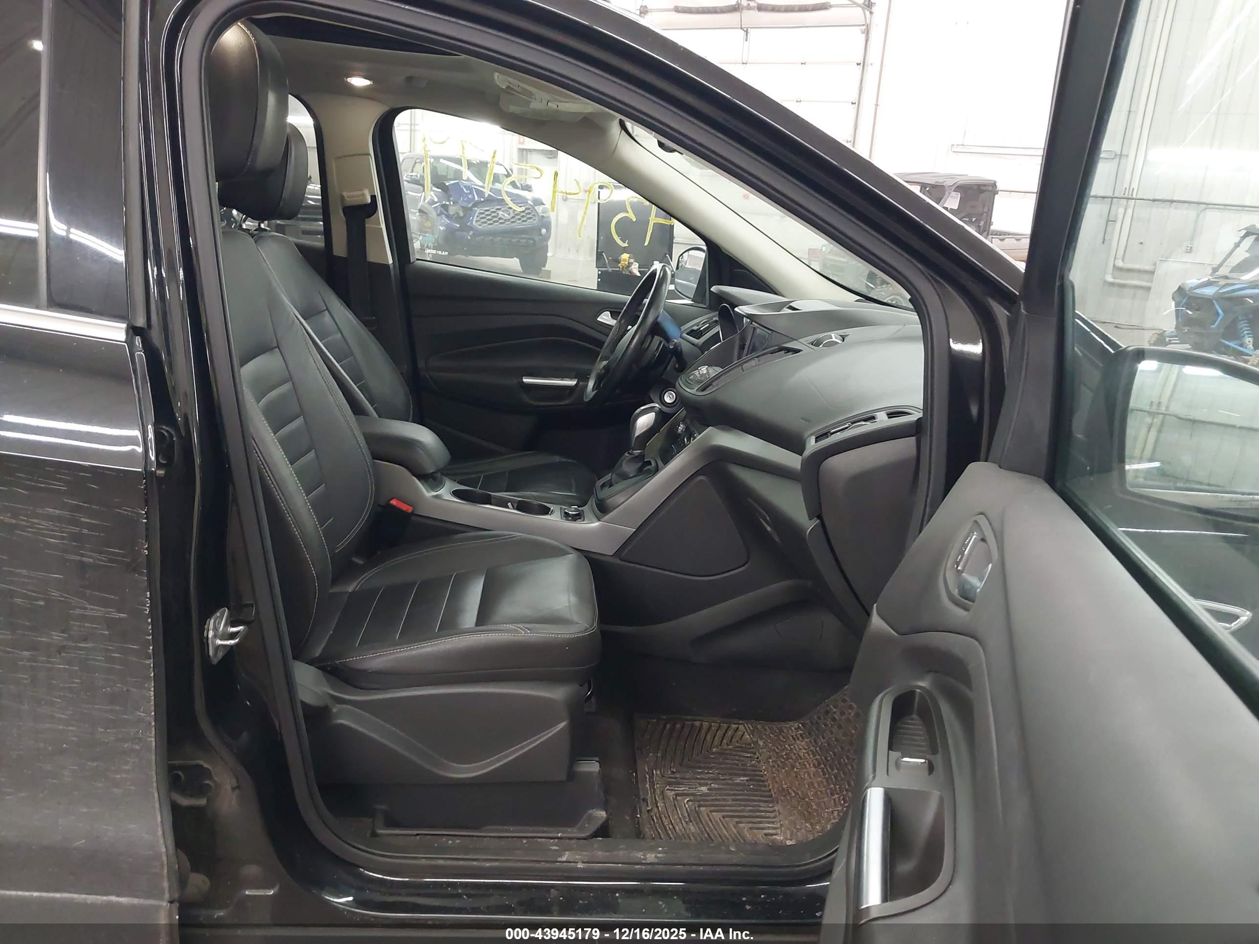 FORD ESCAPE image 5