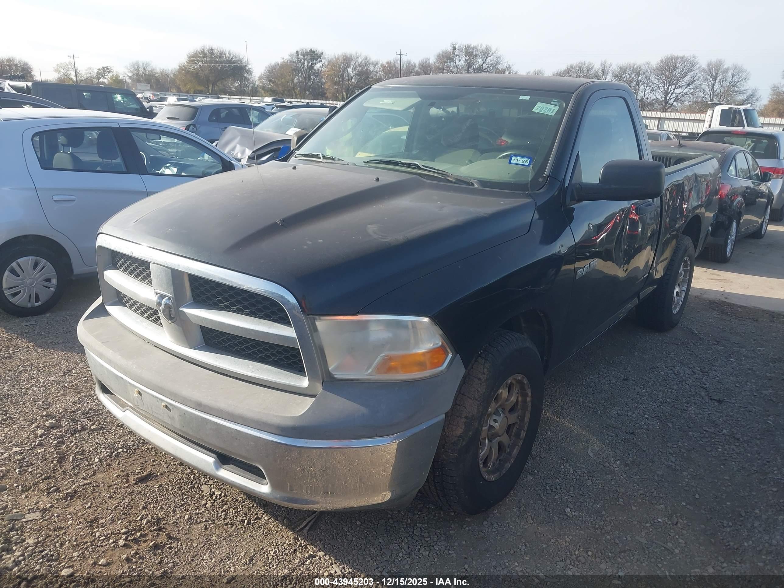 DODGE RAM image 2