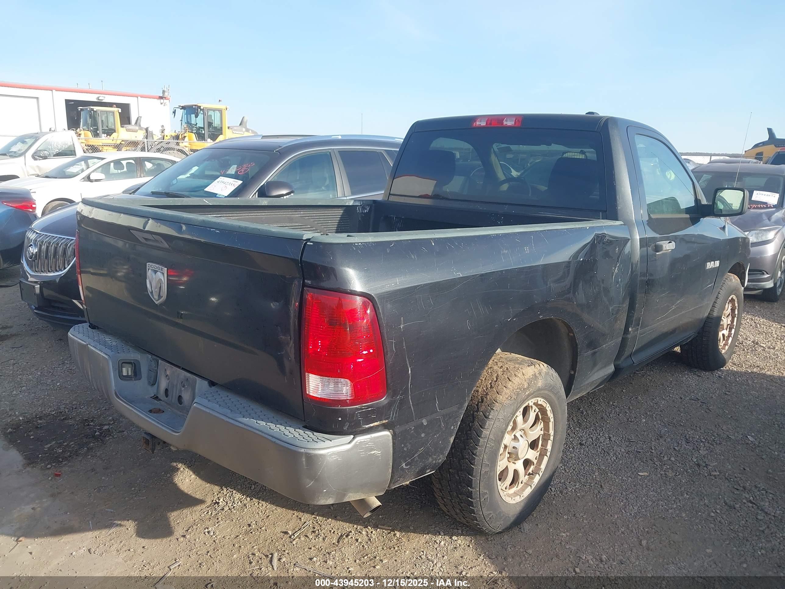 DODGE RAM image 4