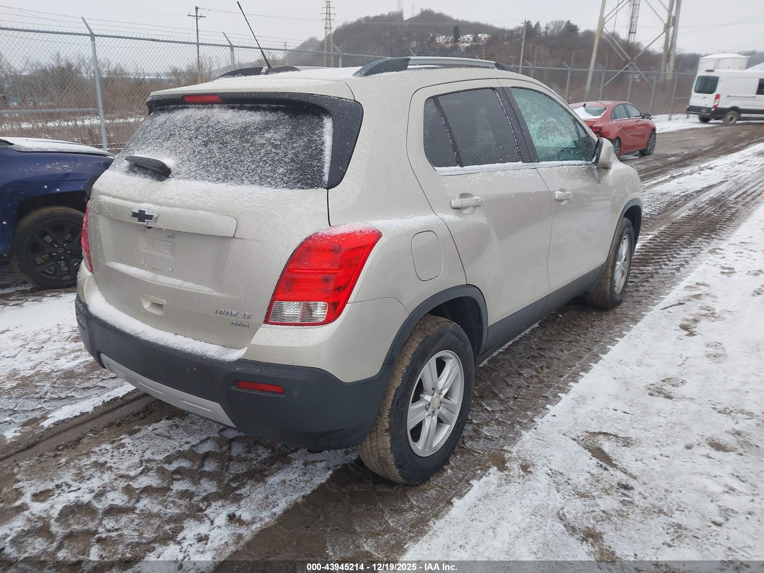 CHEVROLET TRAX image 4