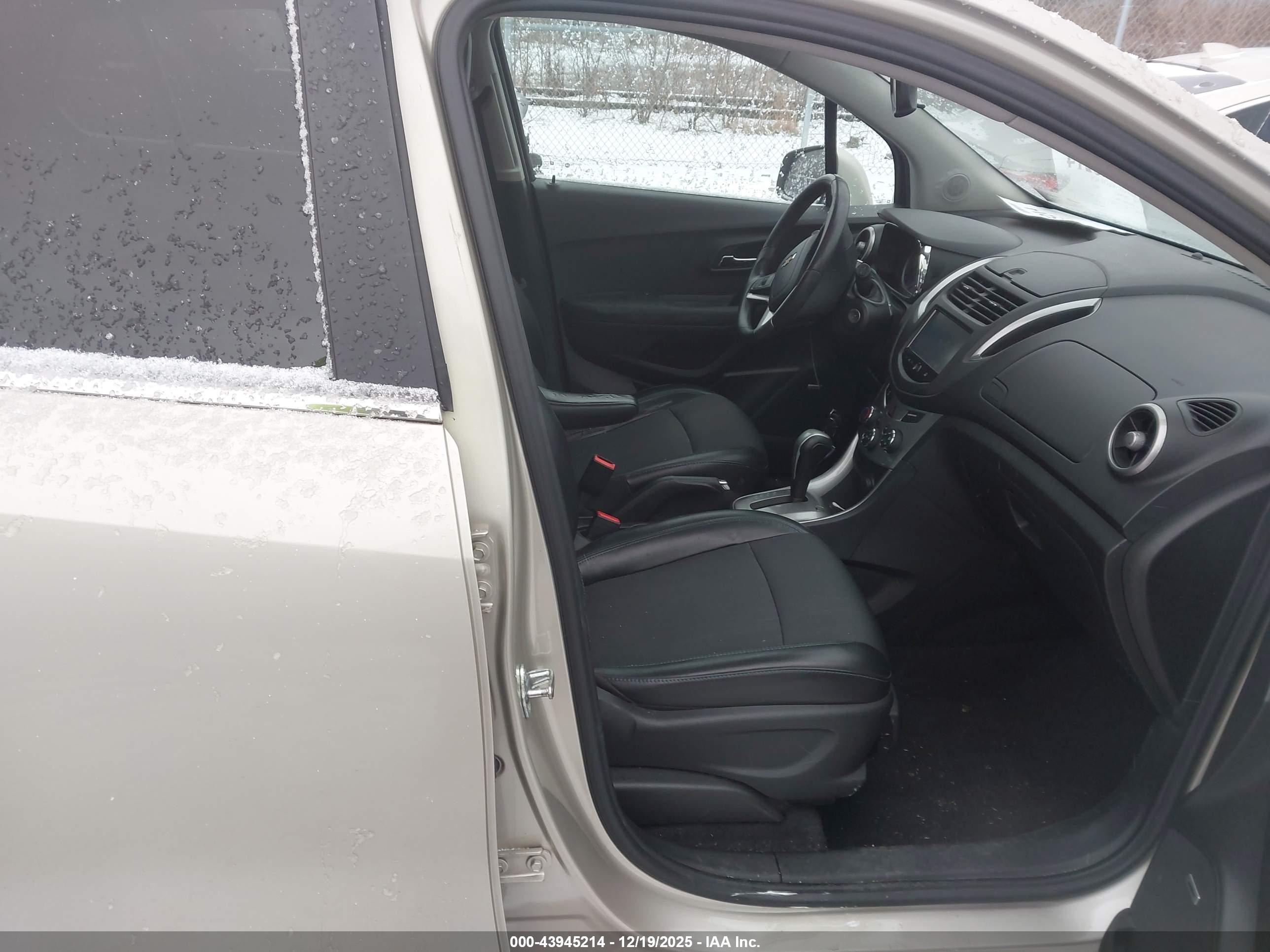 CHEVROLET TRAX image 5