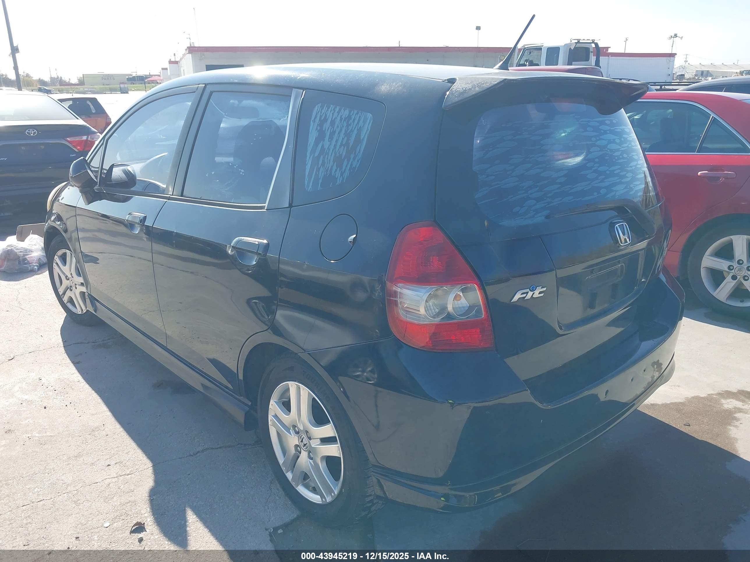 HONDA FIT image 3