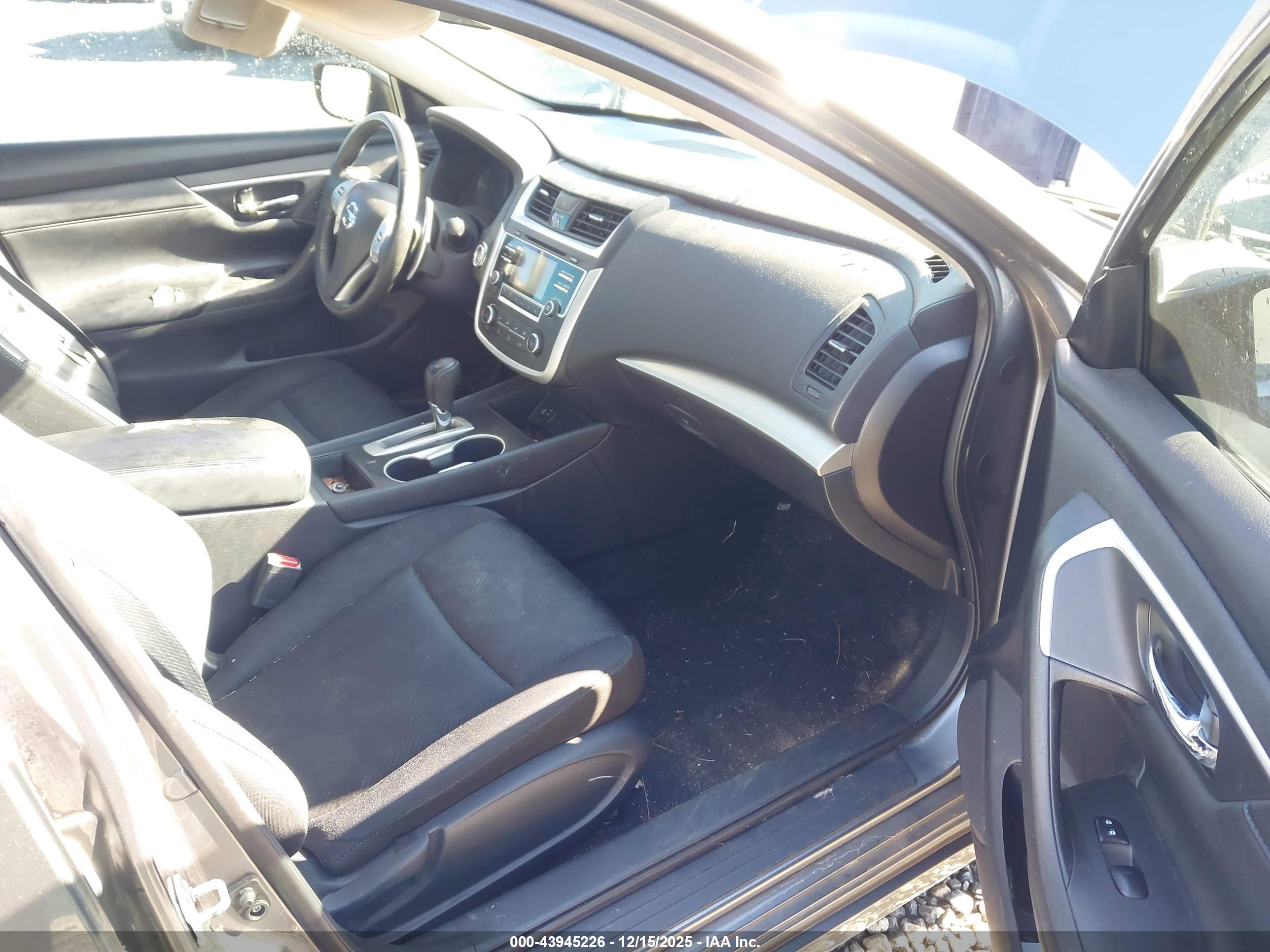 NISSAN ALTIMA image 5