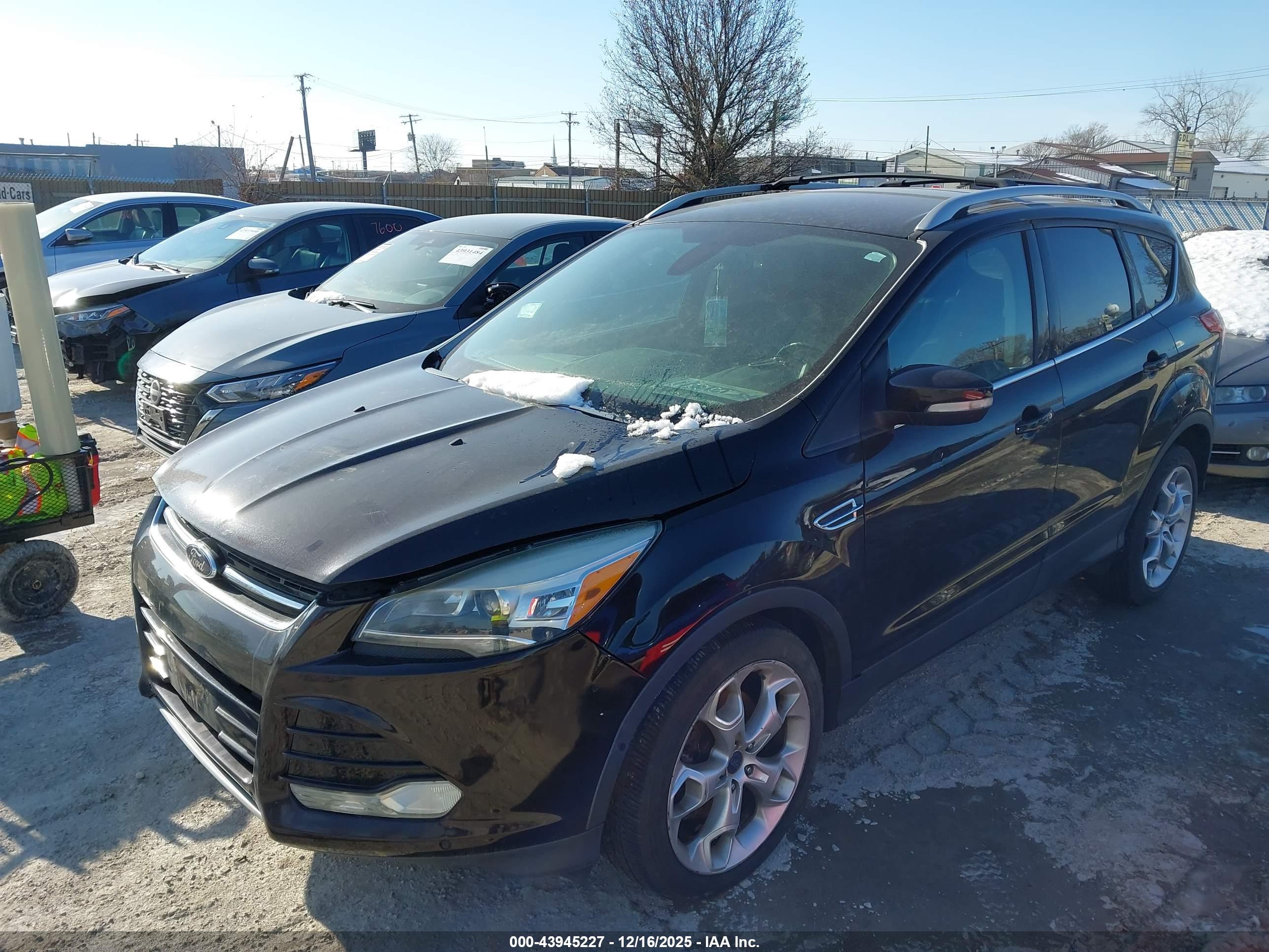 FORD ESCAPE image 2