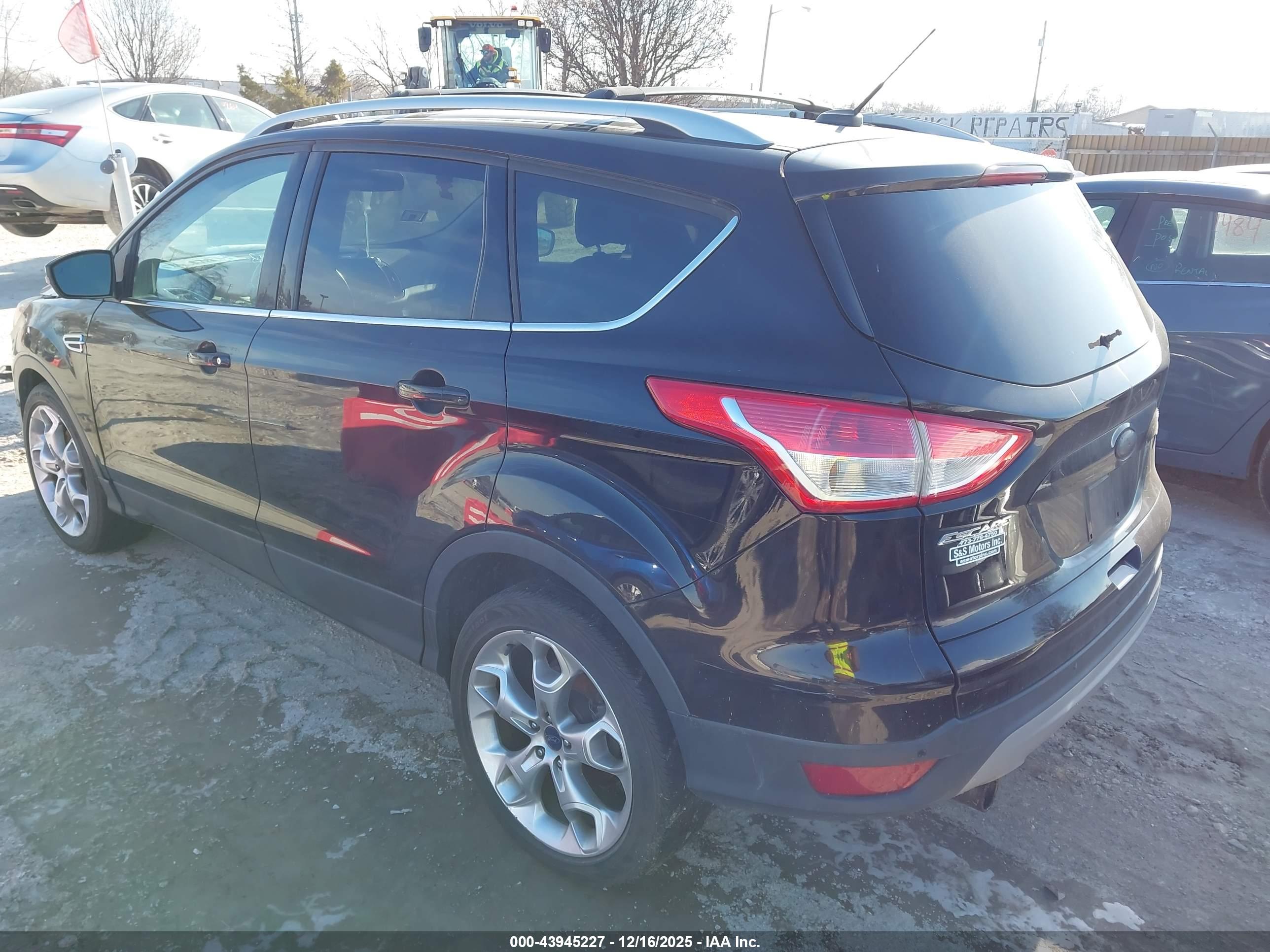 FORD ESCAPE image 3