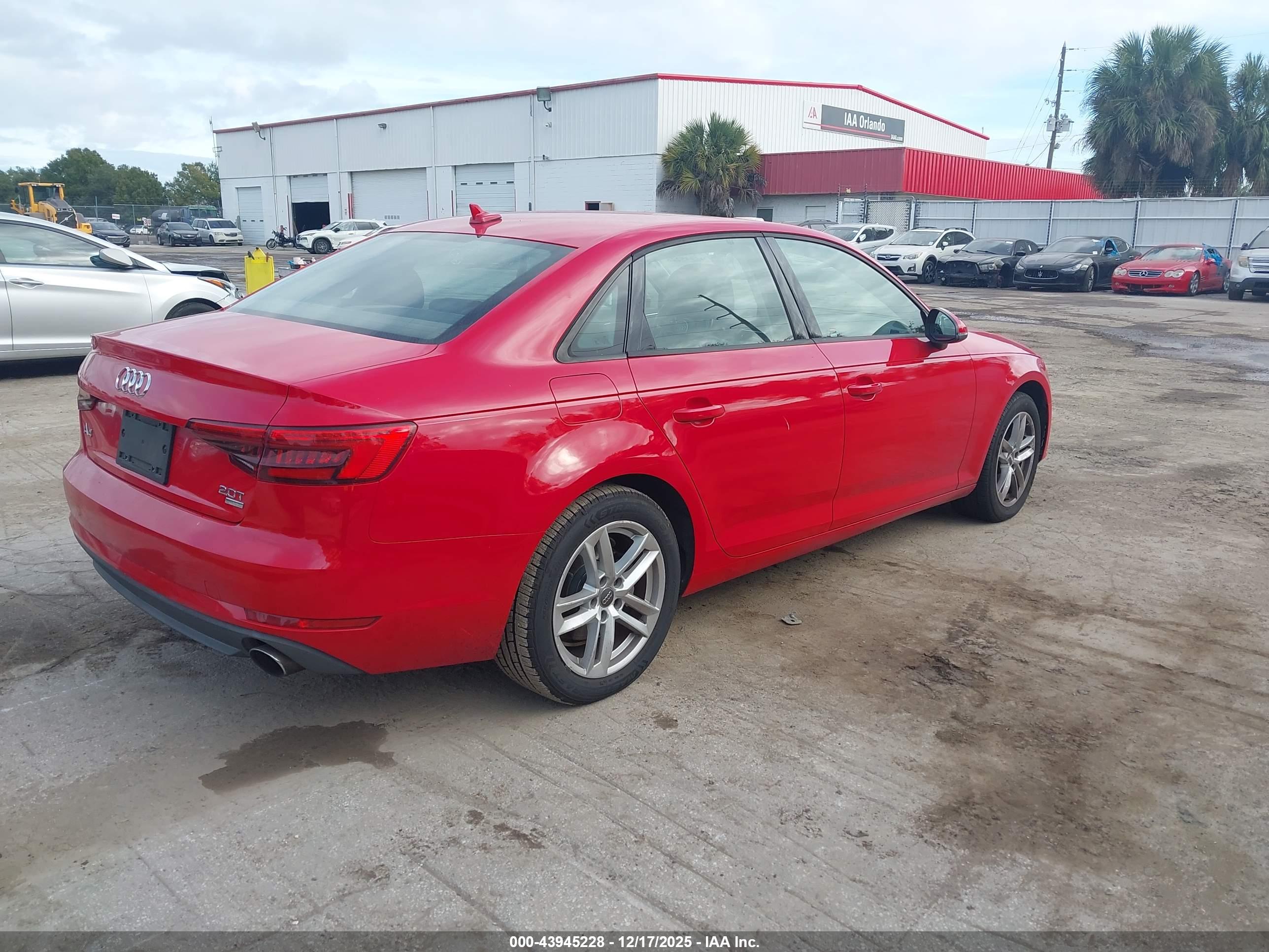AUDI A4 image 4