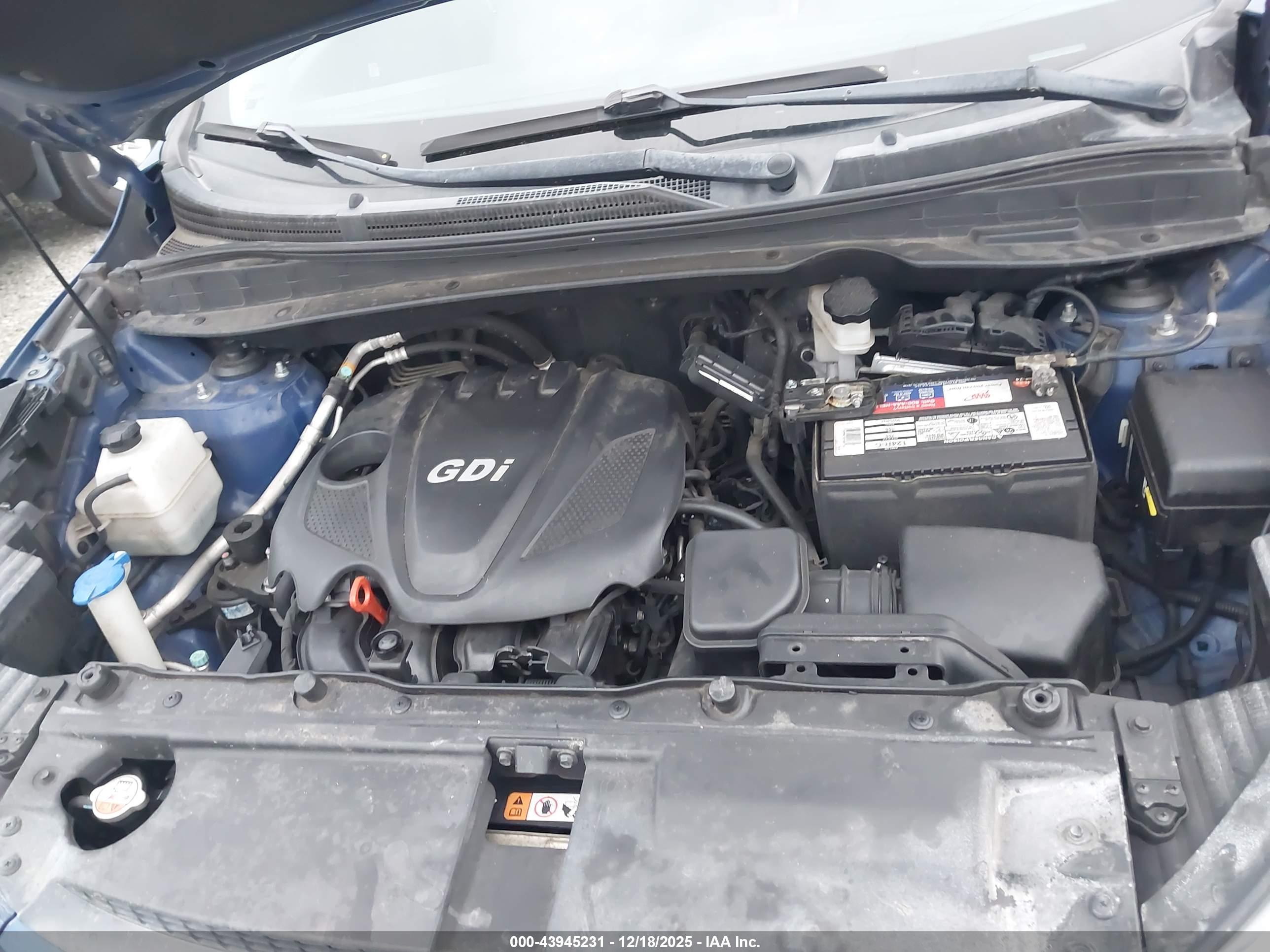 HYUNDAI TUCSON image 10