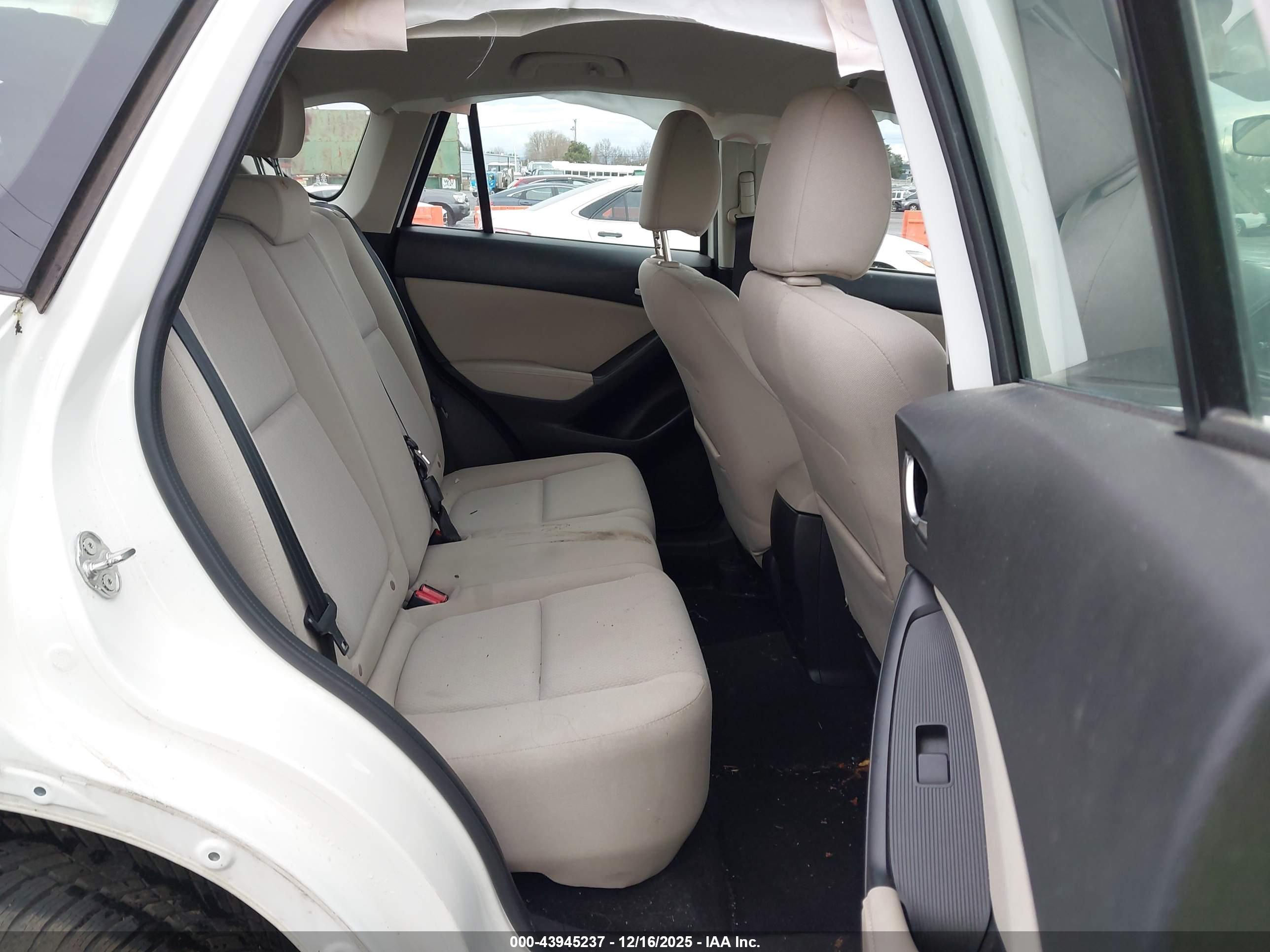 MAZDA CX-5 image 8