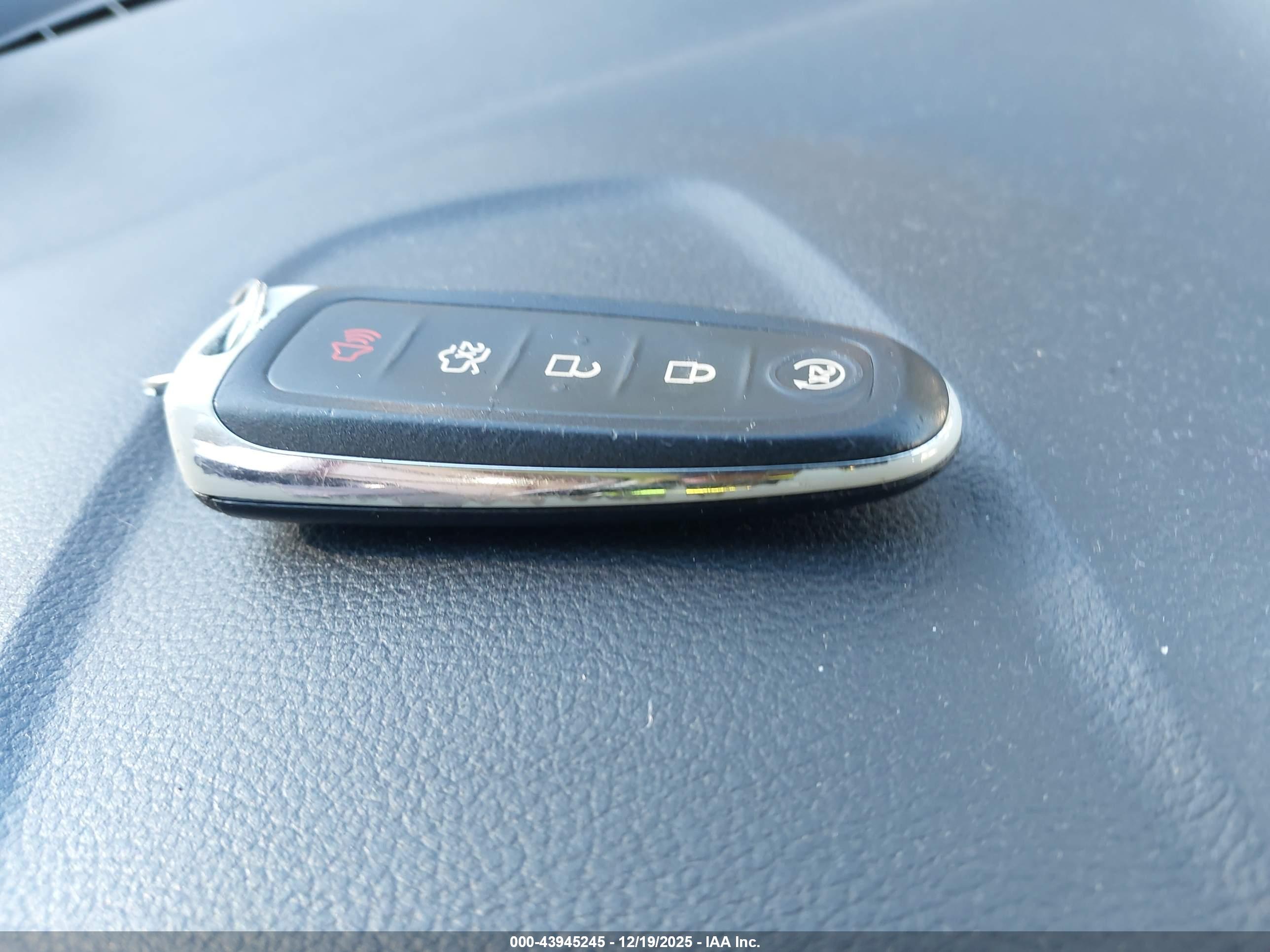 FORD ESCAPE image 11
