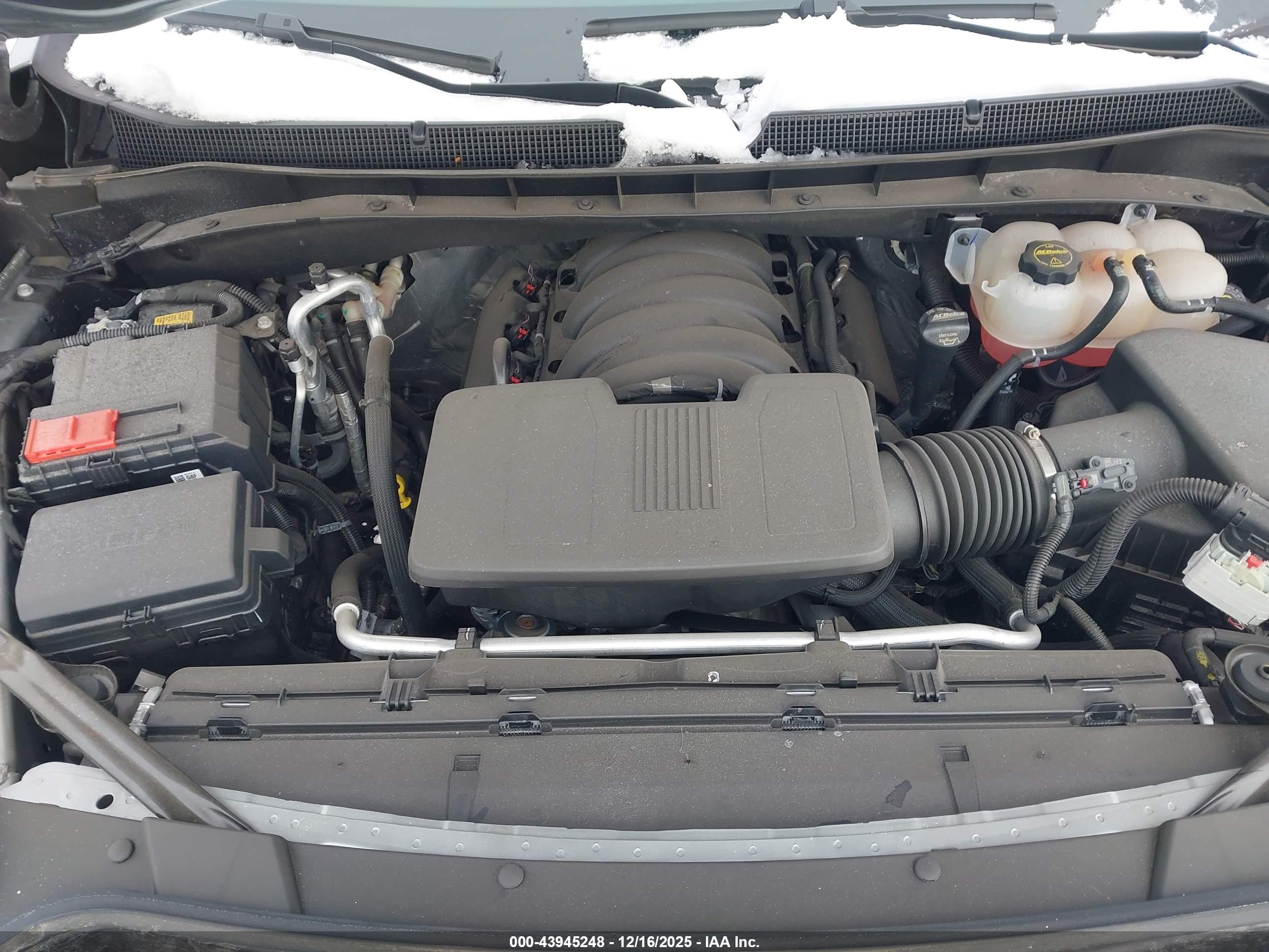 CHEVROLET TAHOE image 10
