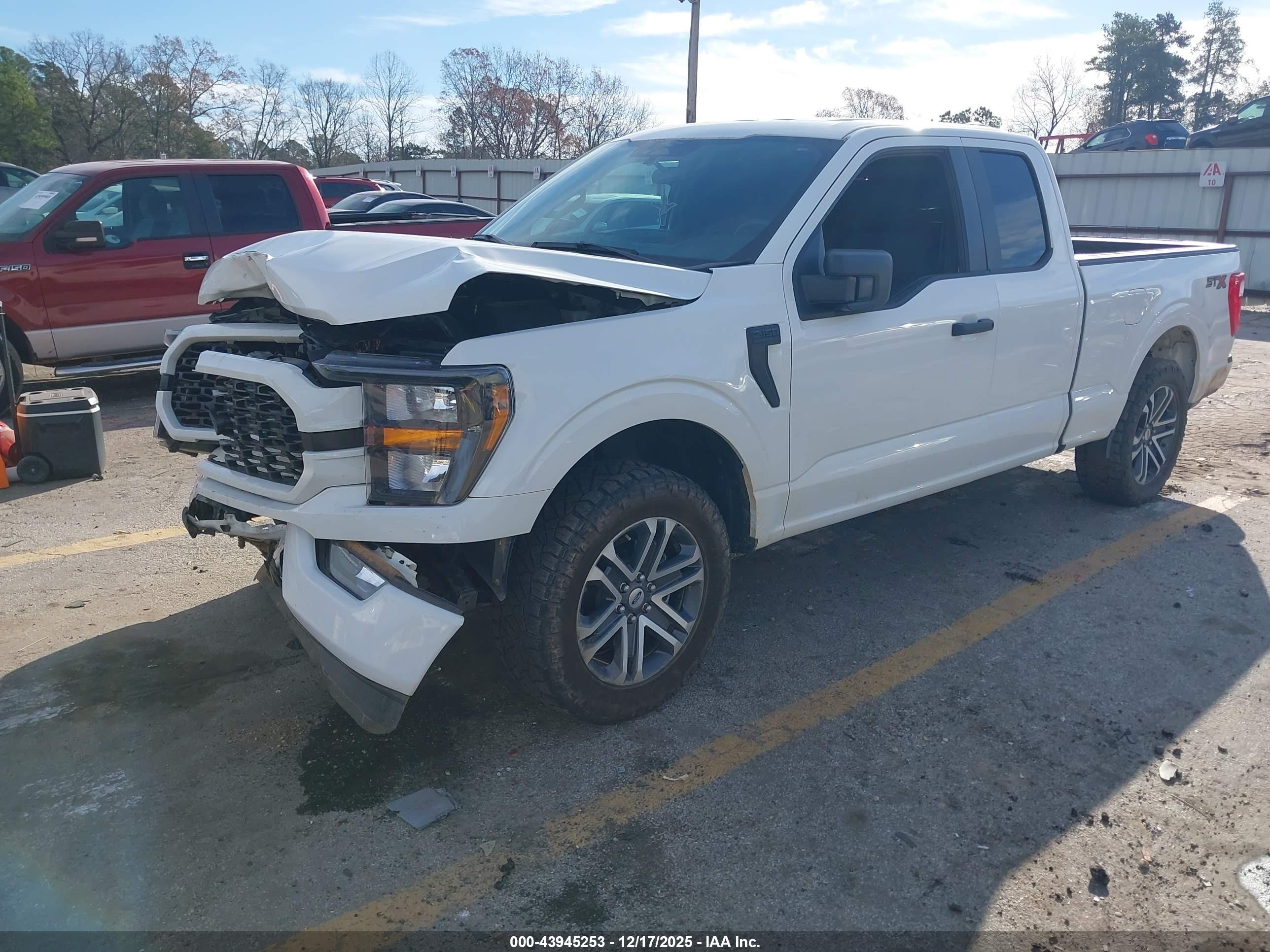 FORD F-150 image 2