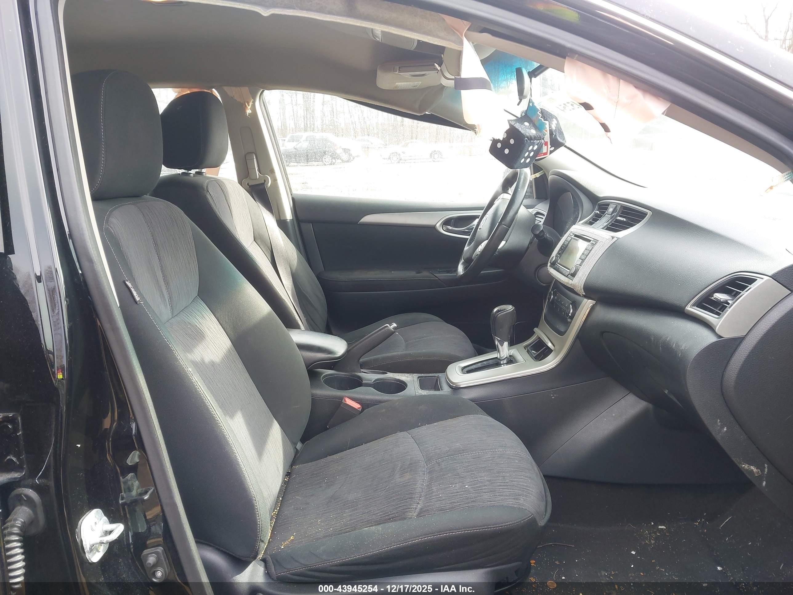 NISSAN SENTRA image 5