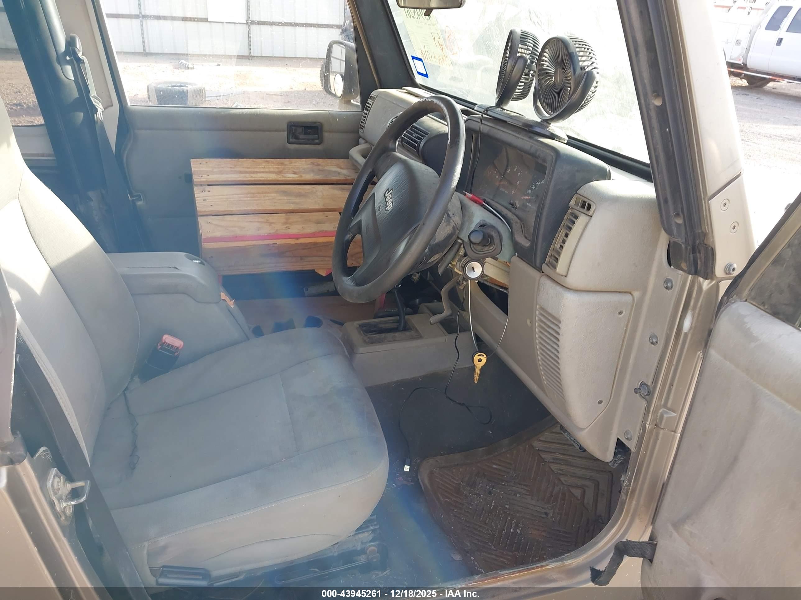 JEEP WRANGLER image 5