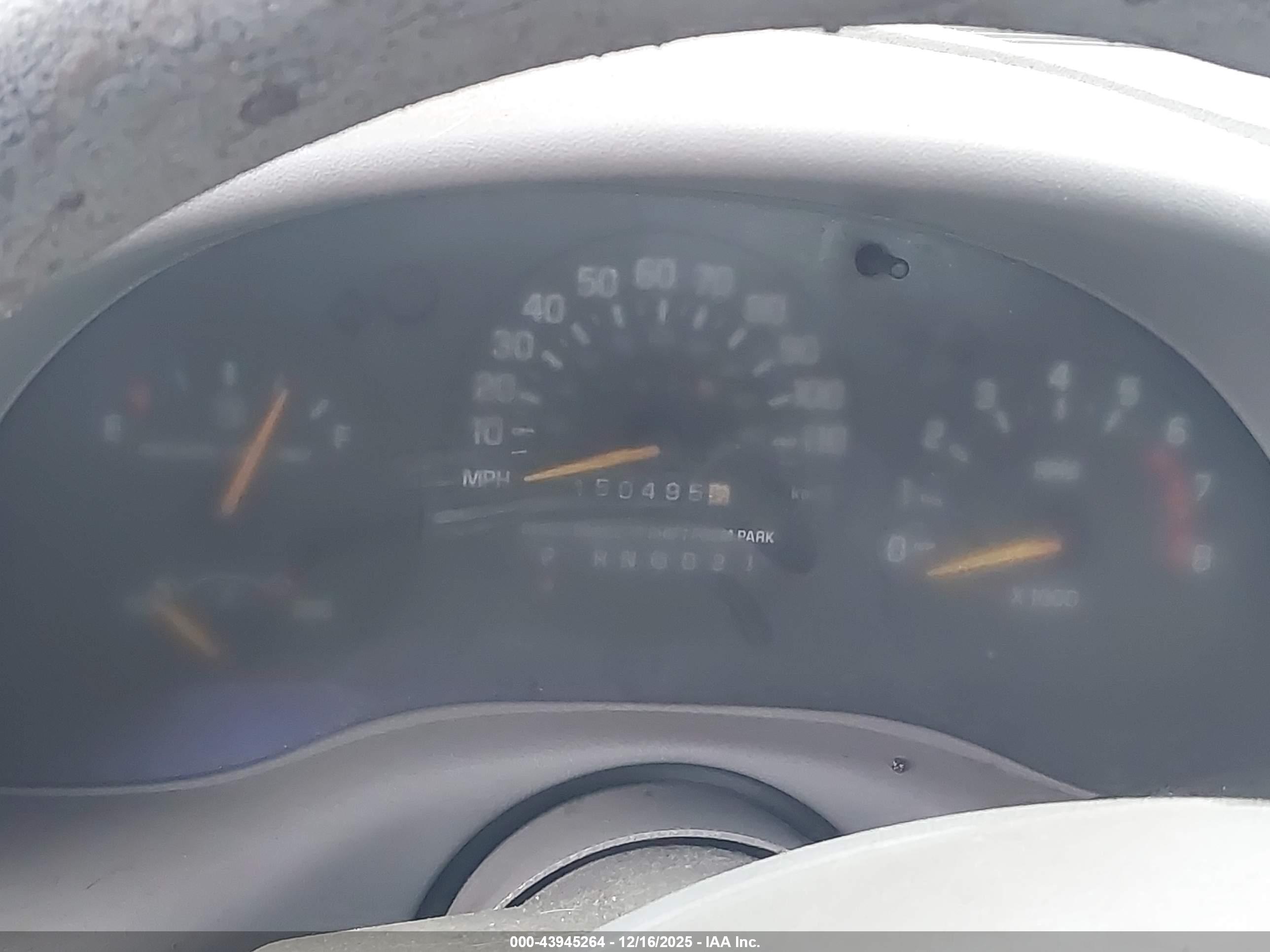 CHEVROLET LUMINA image 7