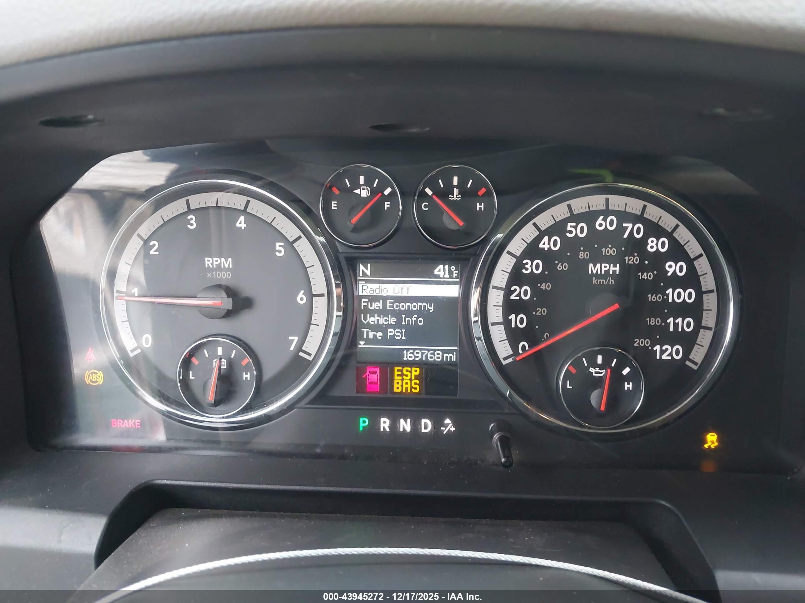 DODGE RAM image 7