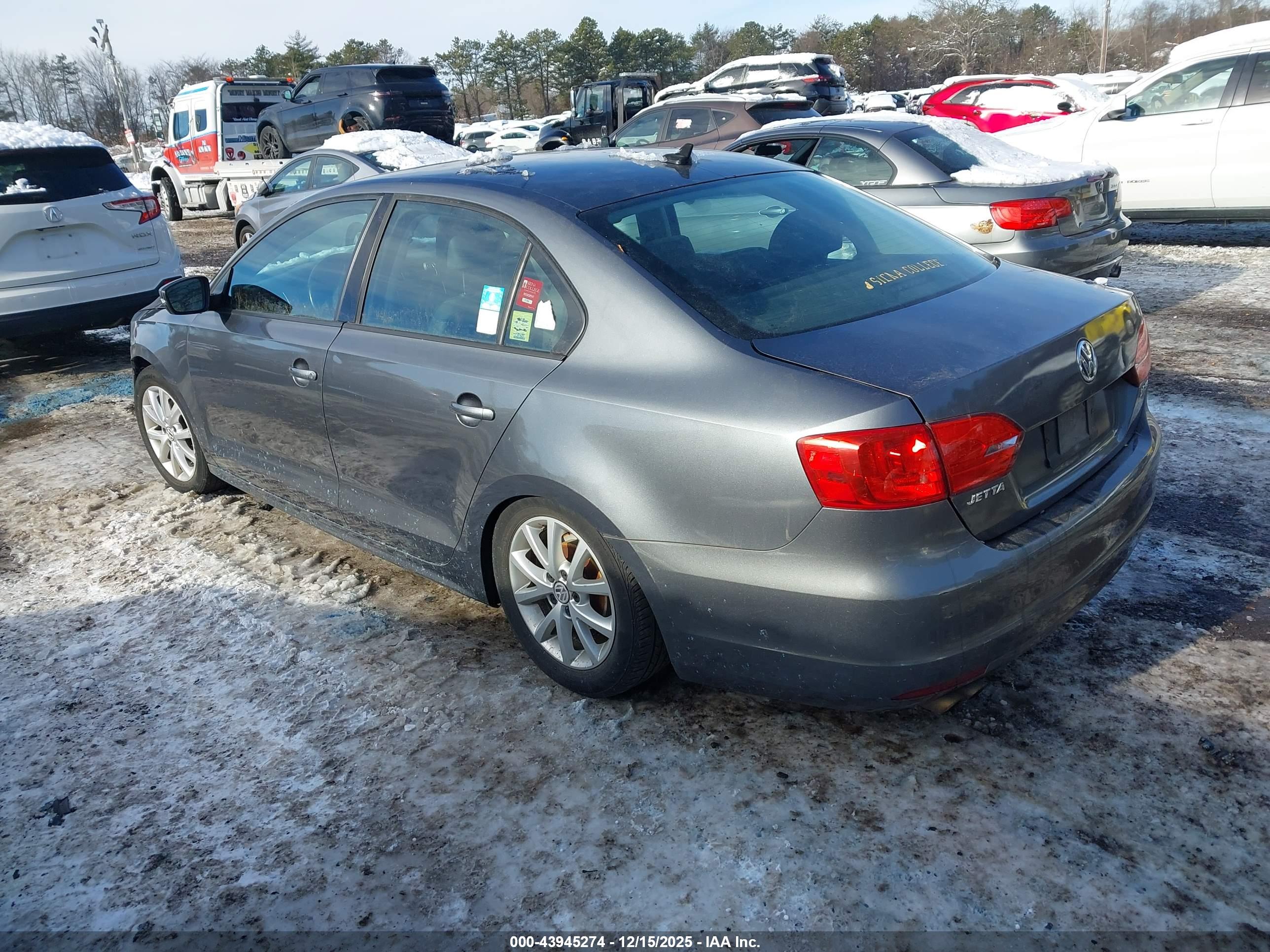 VOLKSWAGEN JETTA image 3