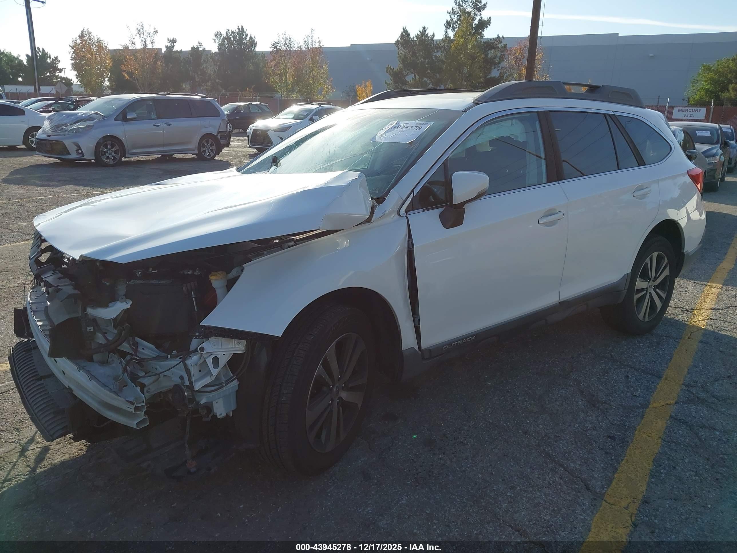 SUBARU OUTBACK image 2