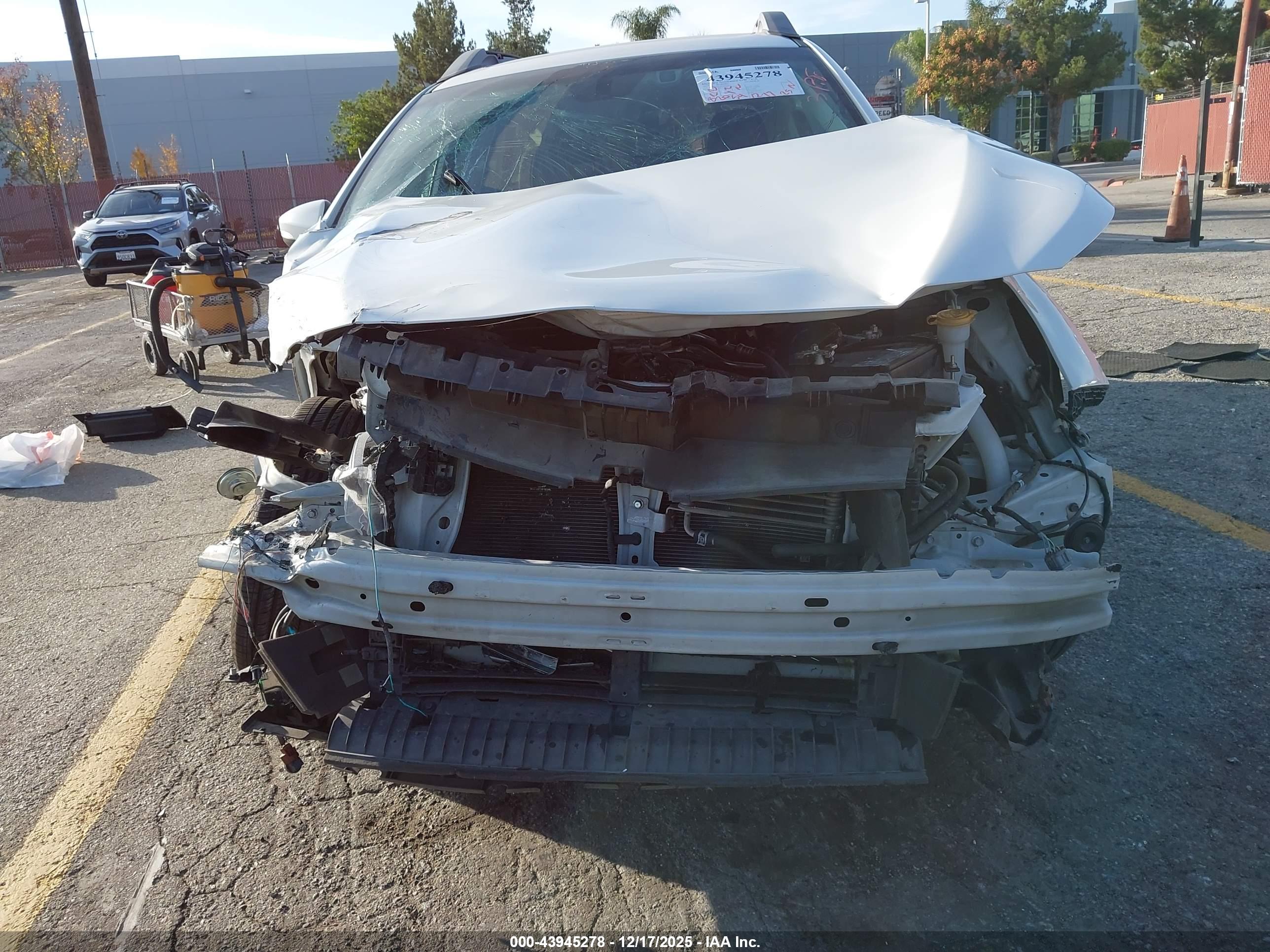 SUBARU OUTBACK image 6
