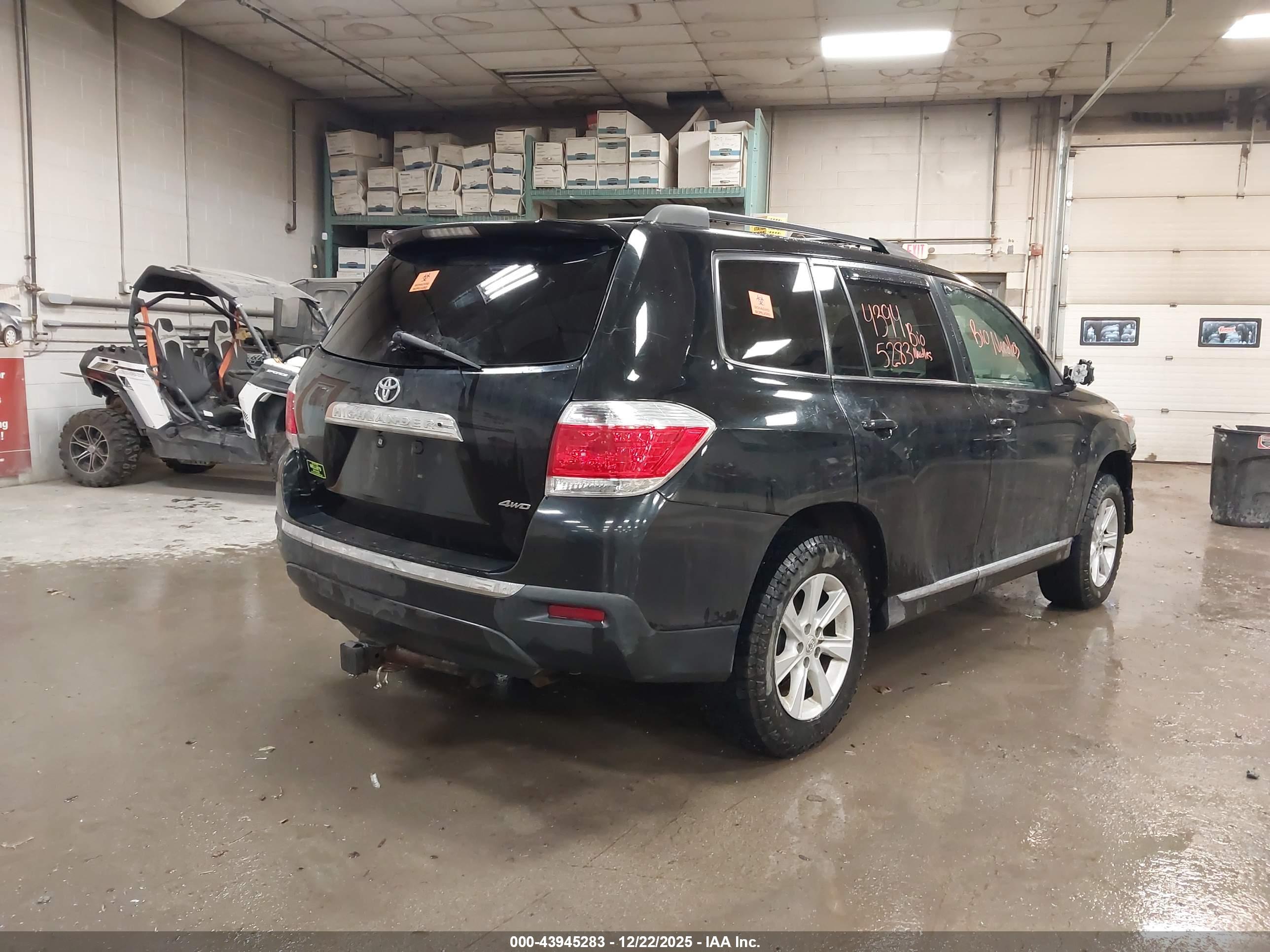 TOYOTA HIGHLANDER image 4