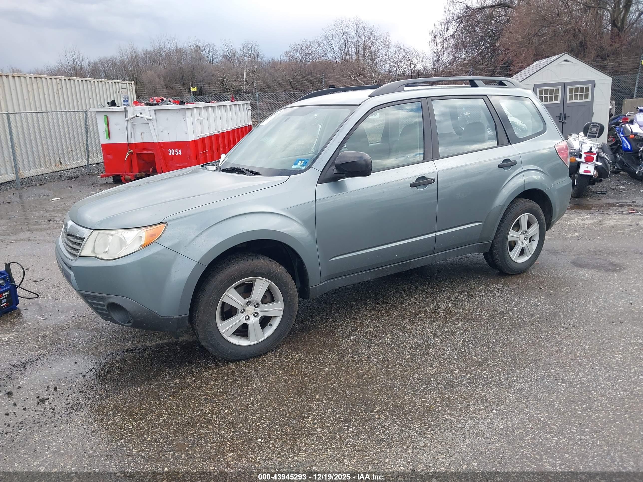 SUBARU FORESTER image 2