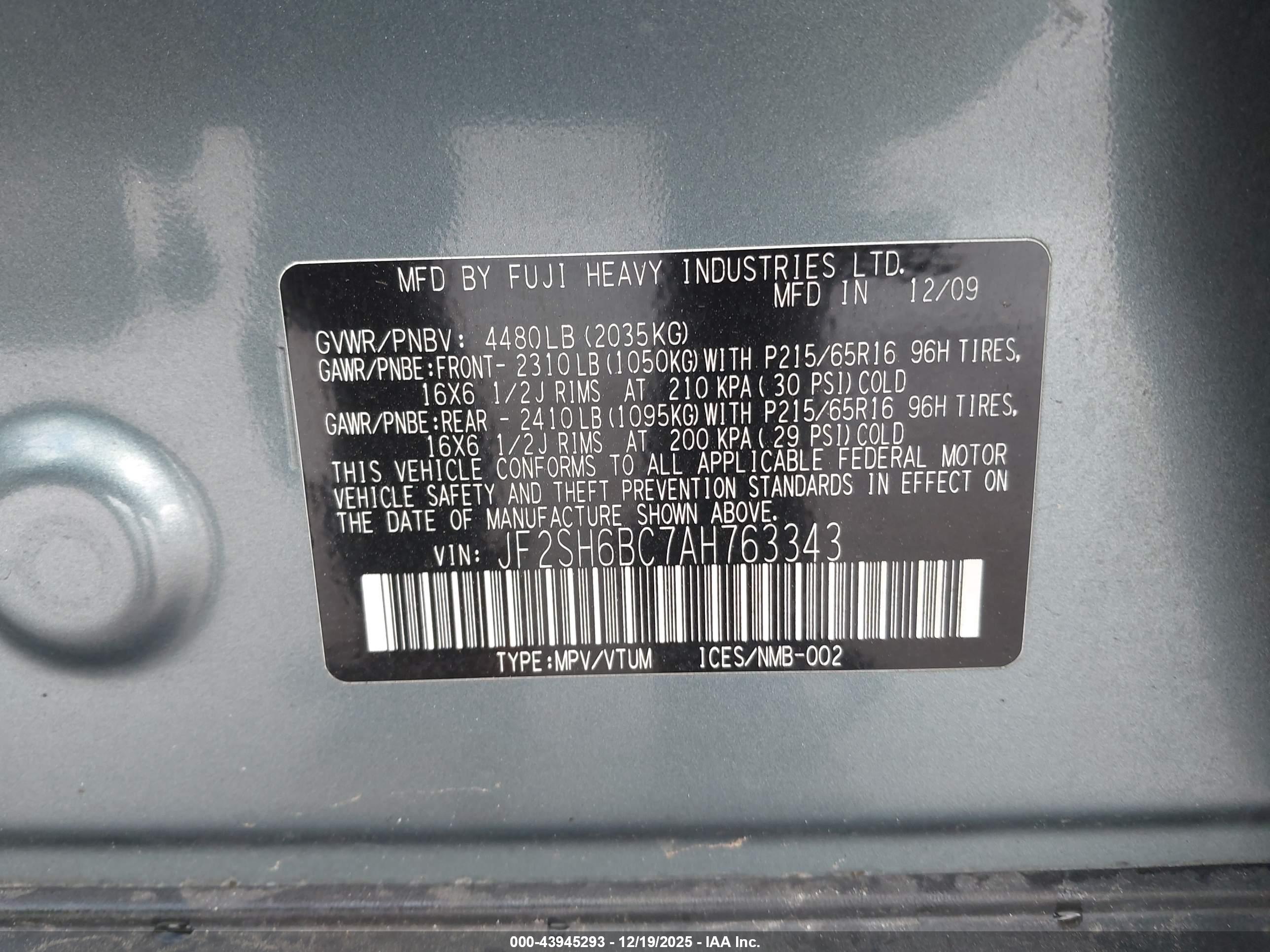 SUBARU FORESTER image 9