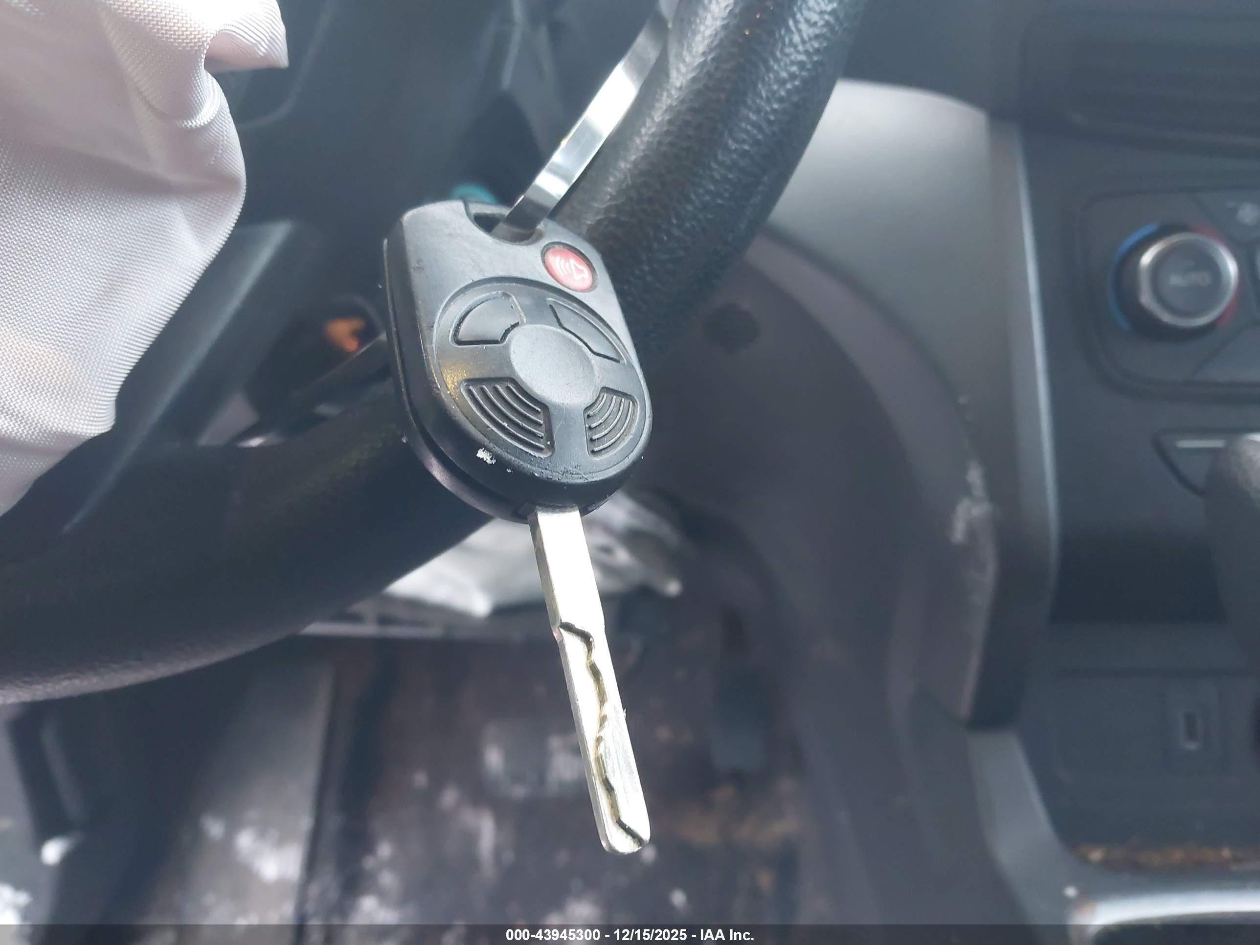 FORD ESCAPE image 11