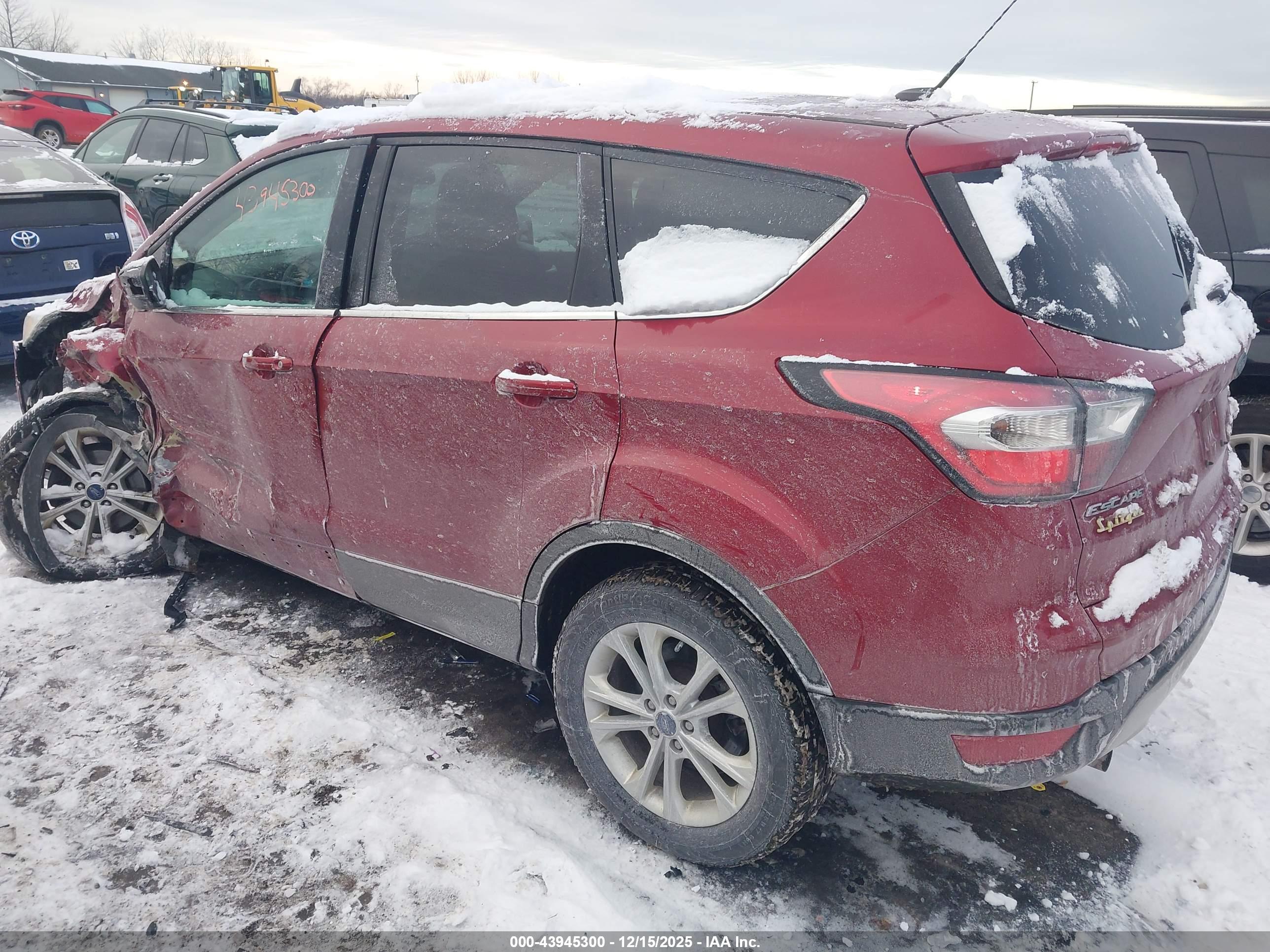 FORD ESCAPE image 3