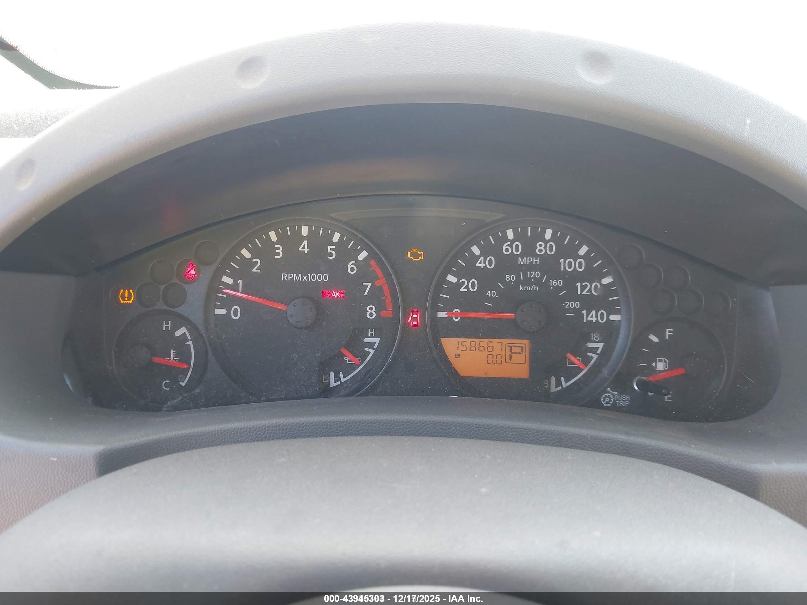 NISSAN FRONTIER image 7