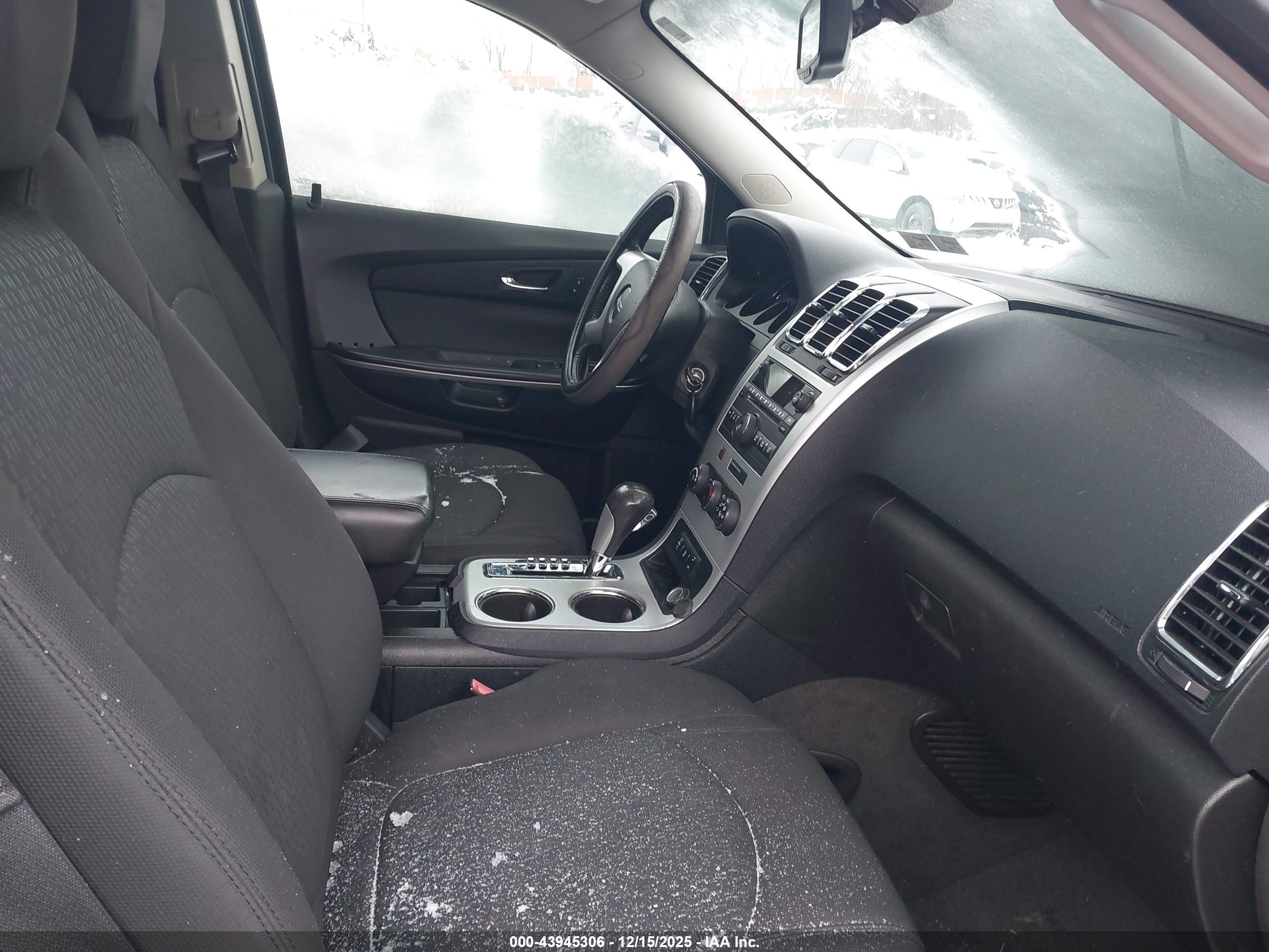 GMC ACADIA image 5