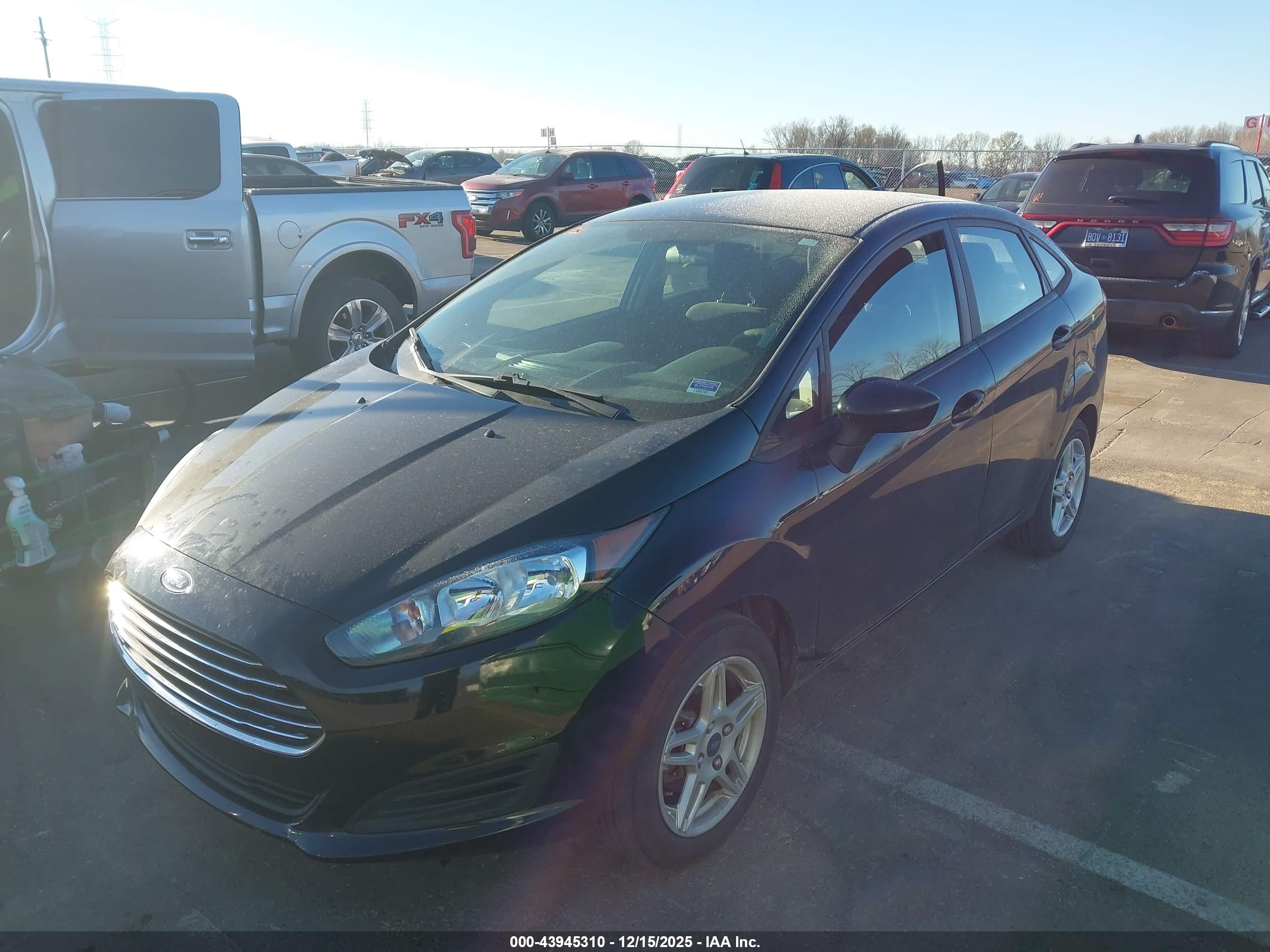 FORD FIESTA image 2