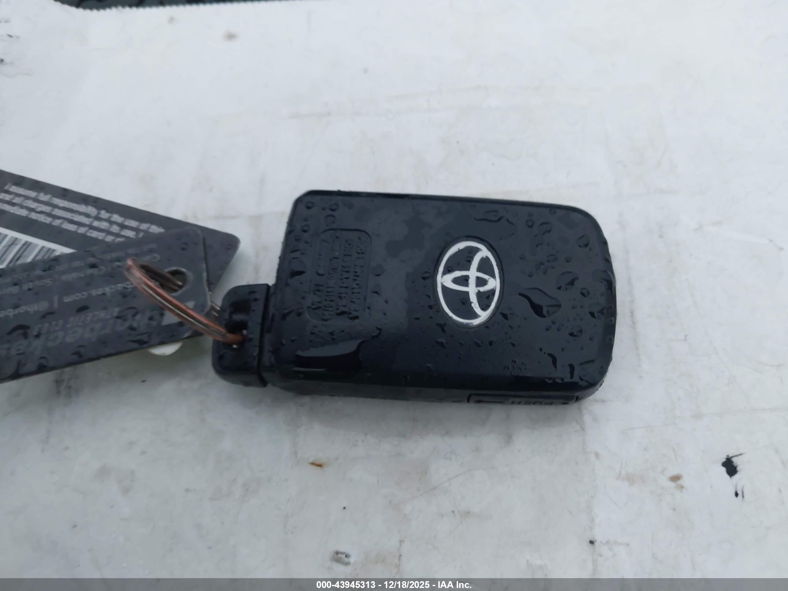 TOYOTA HIGHLANDER image 11