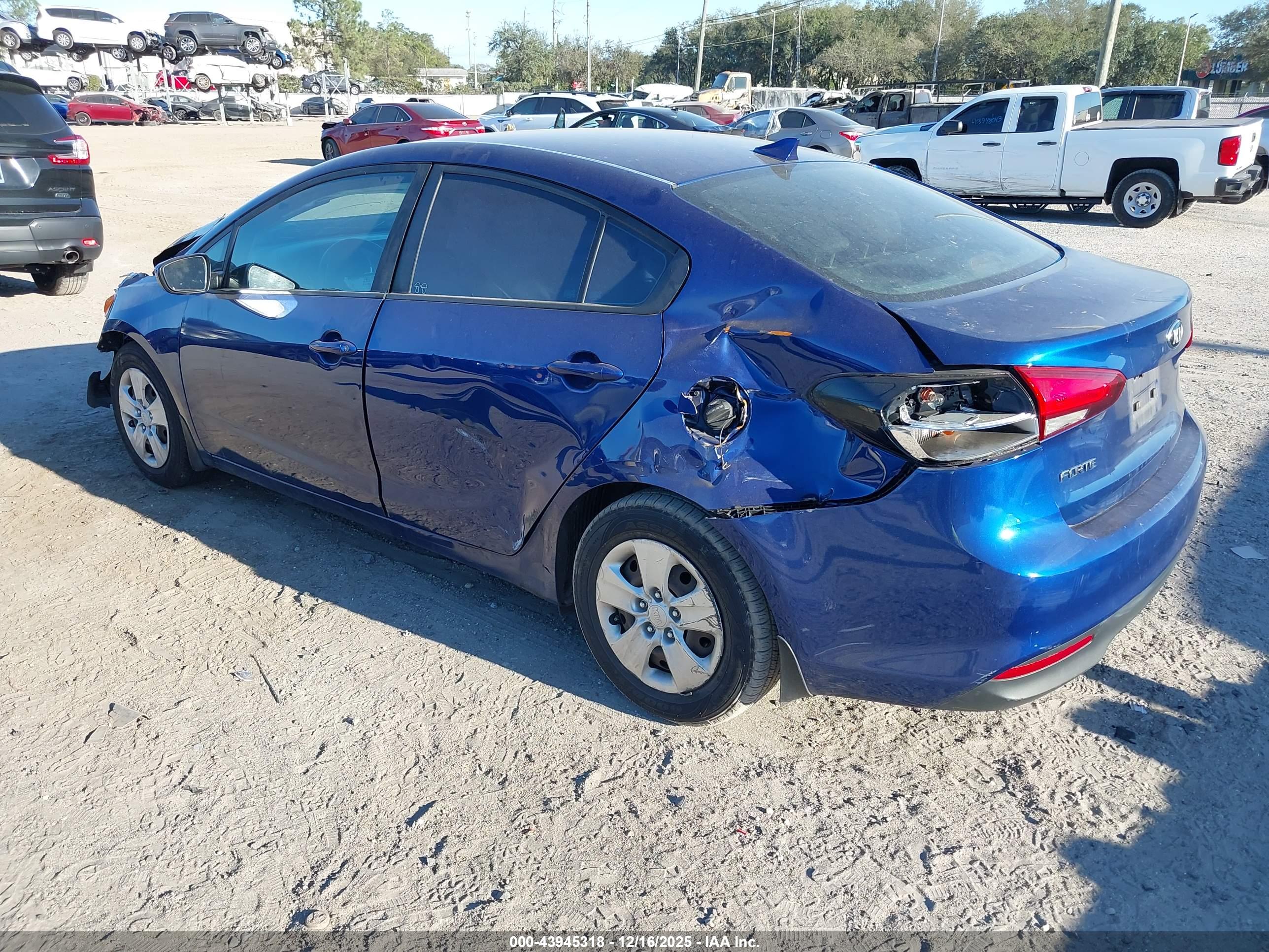 KIA FORTE image 3