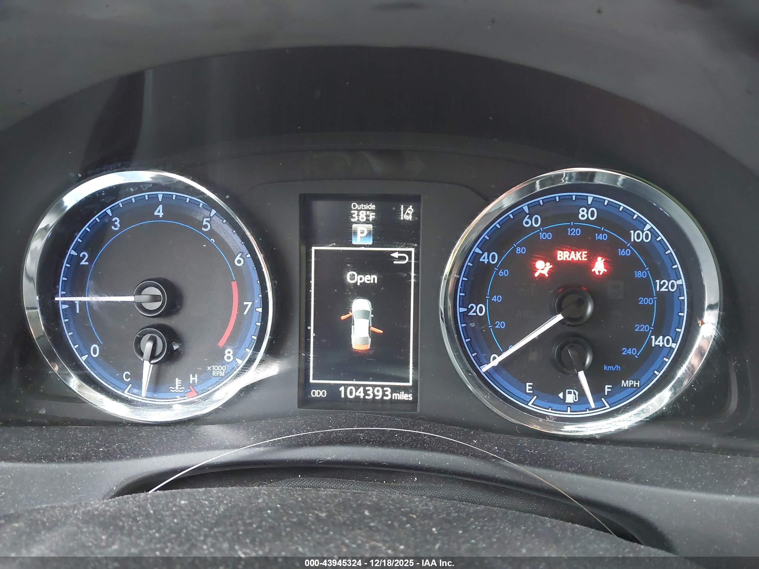TOYOTA COROLLA image 7